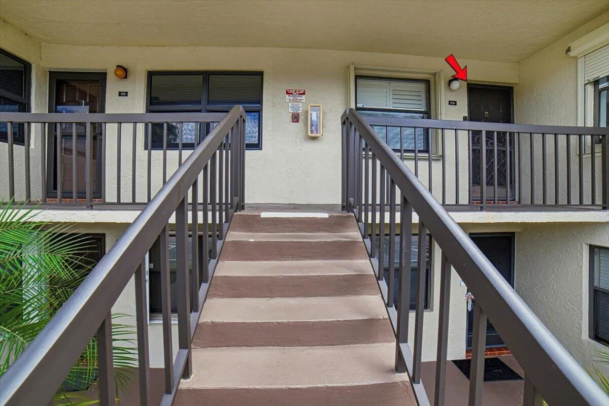 4880 LUCERNE LAKES Boulevard W #206