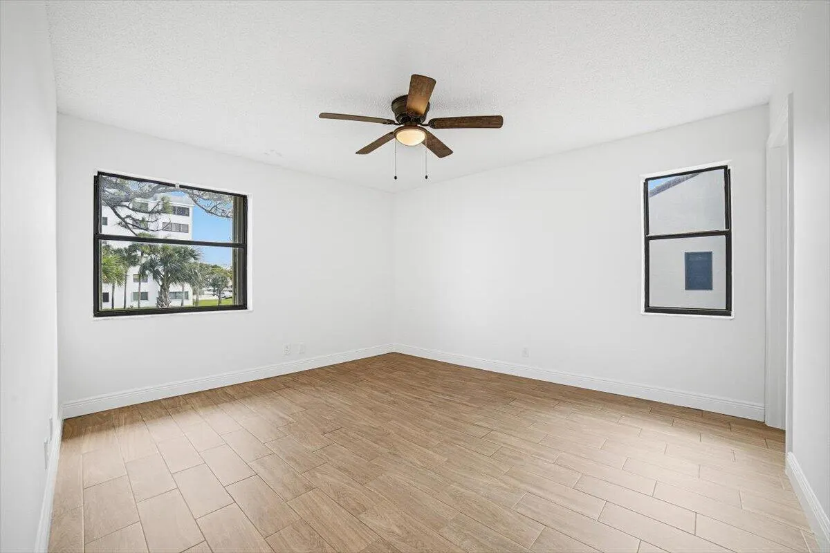 4880 LUCERNE LAKES Boulevard W #206