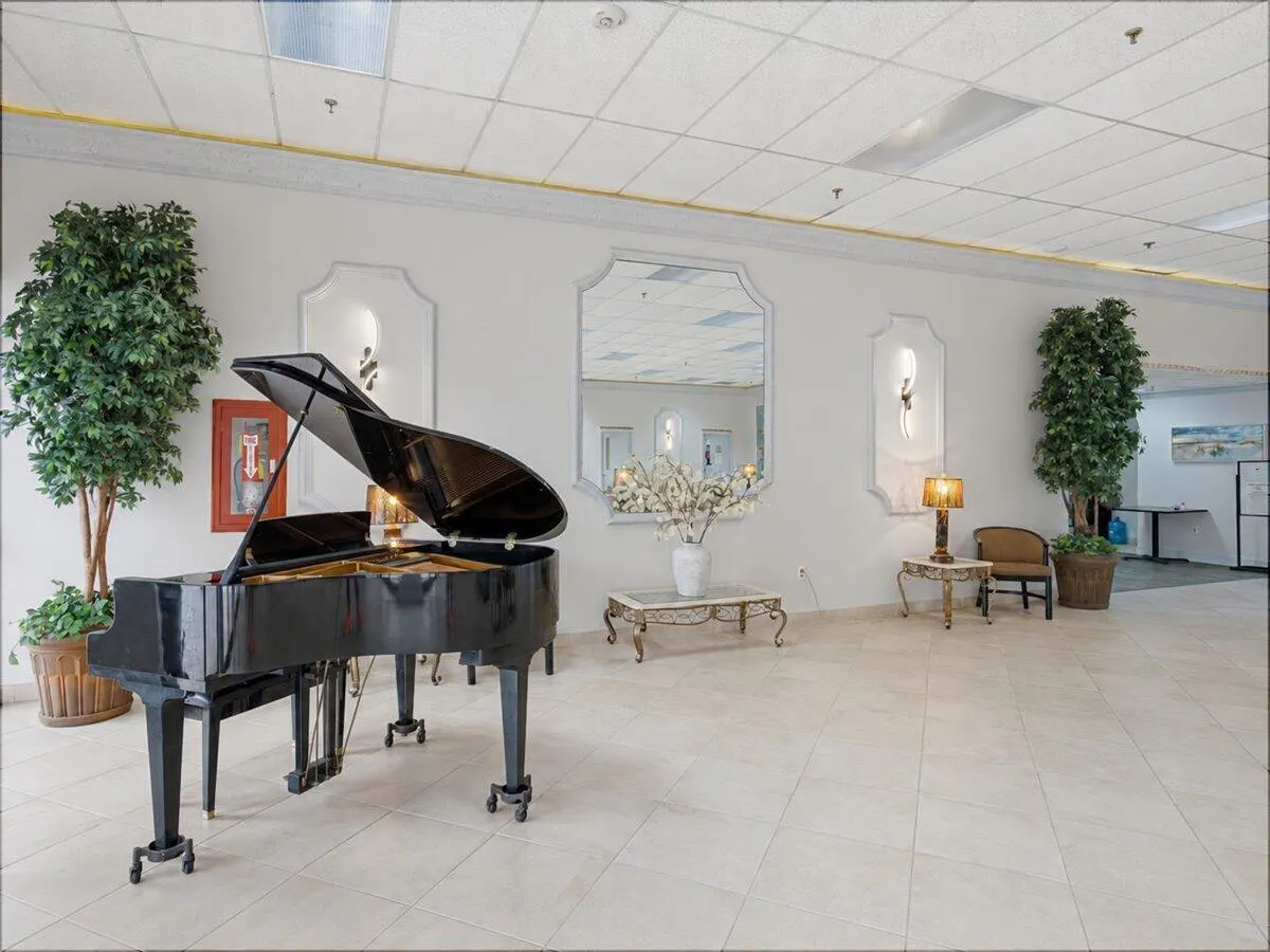4880 LUCERNE LAKES Boulevard W #206