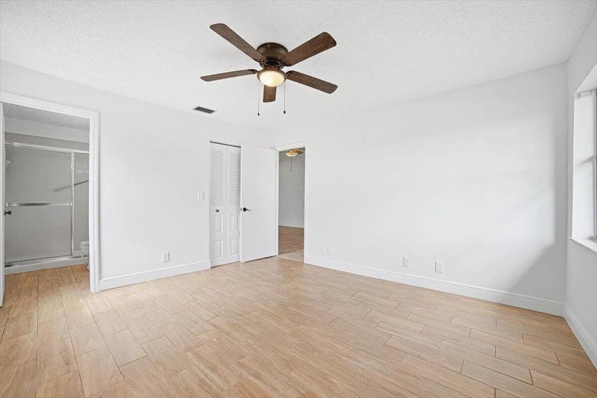 4880 LUCERNE LAKES Boulevard W #206