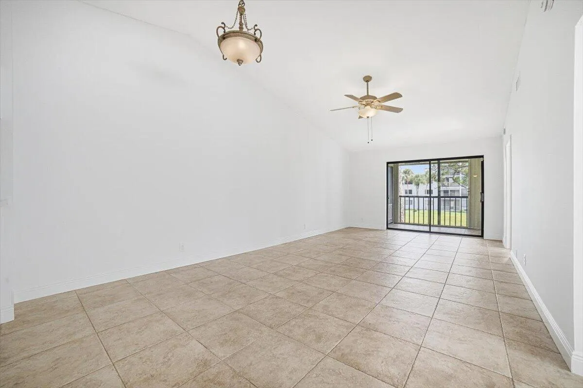 4880 LUCERNE LAKES Boulevard W #206