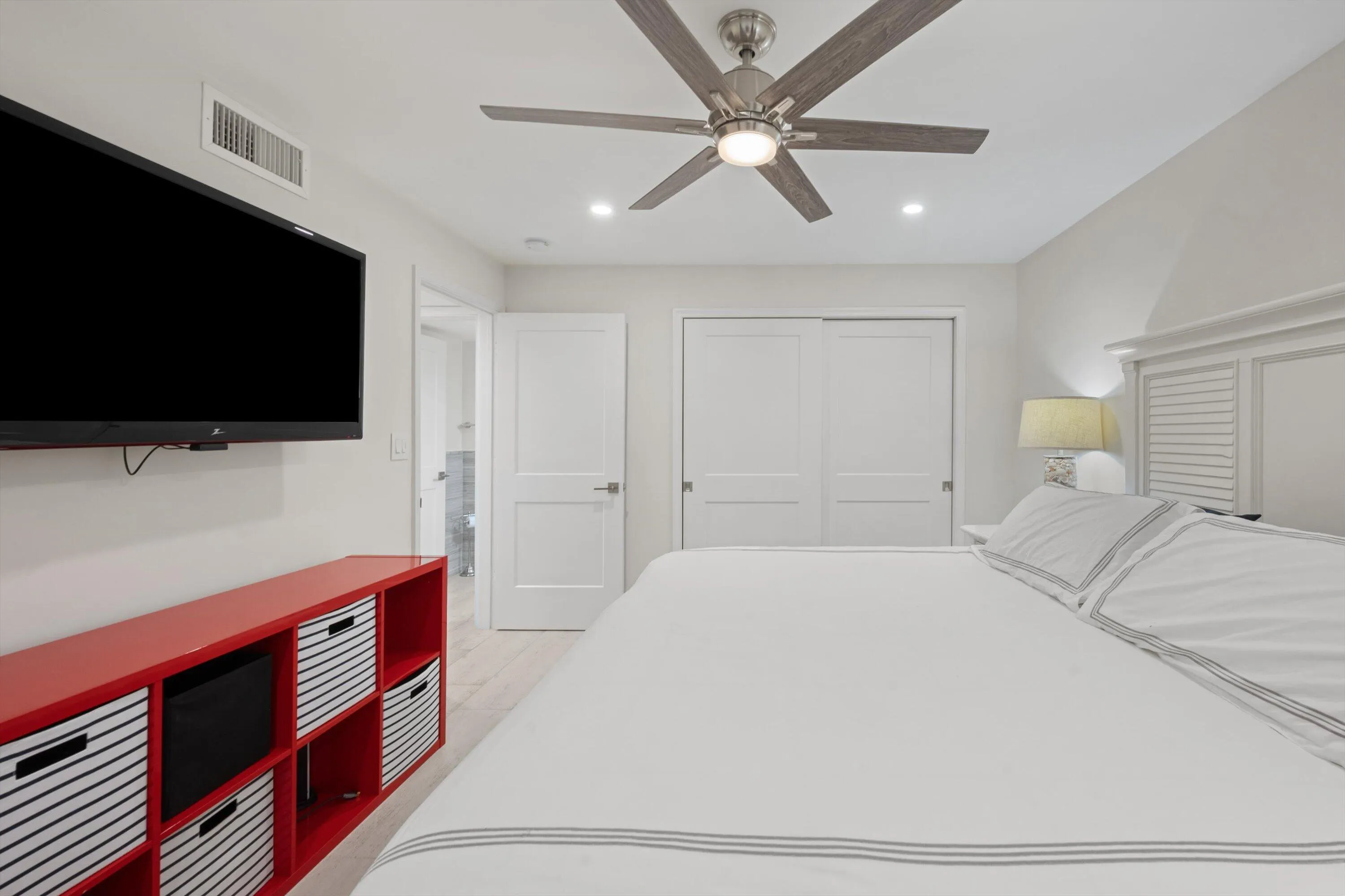 900 Ocean Drive #505