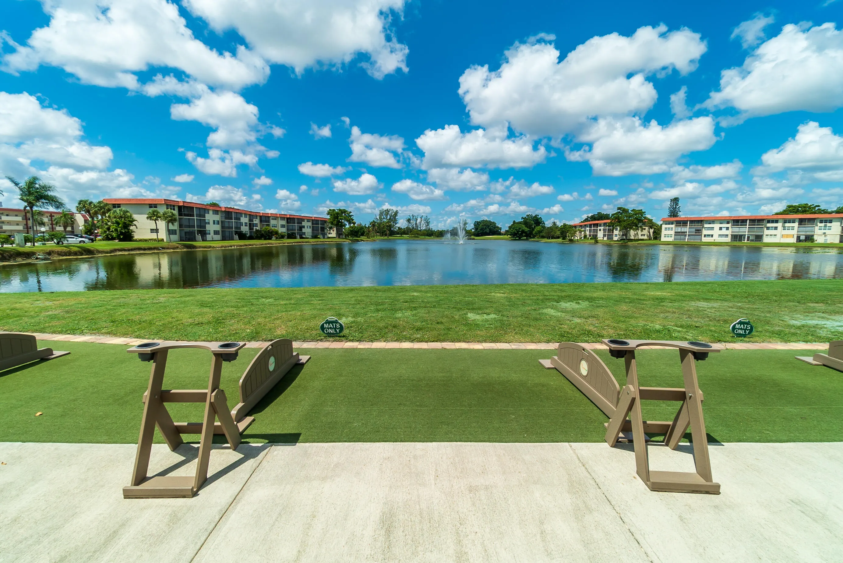 9523 S HOLLYBROOK LAKE Drive #107