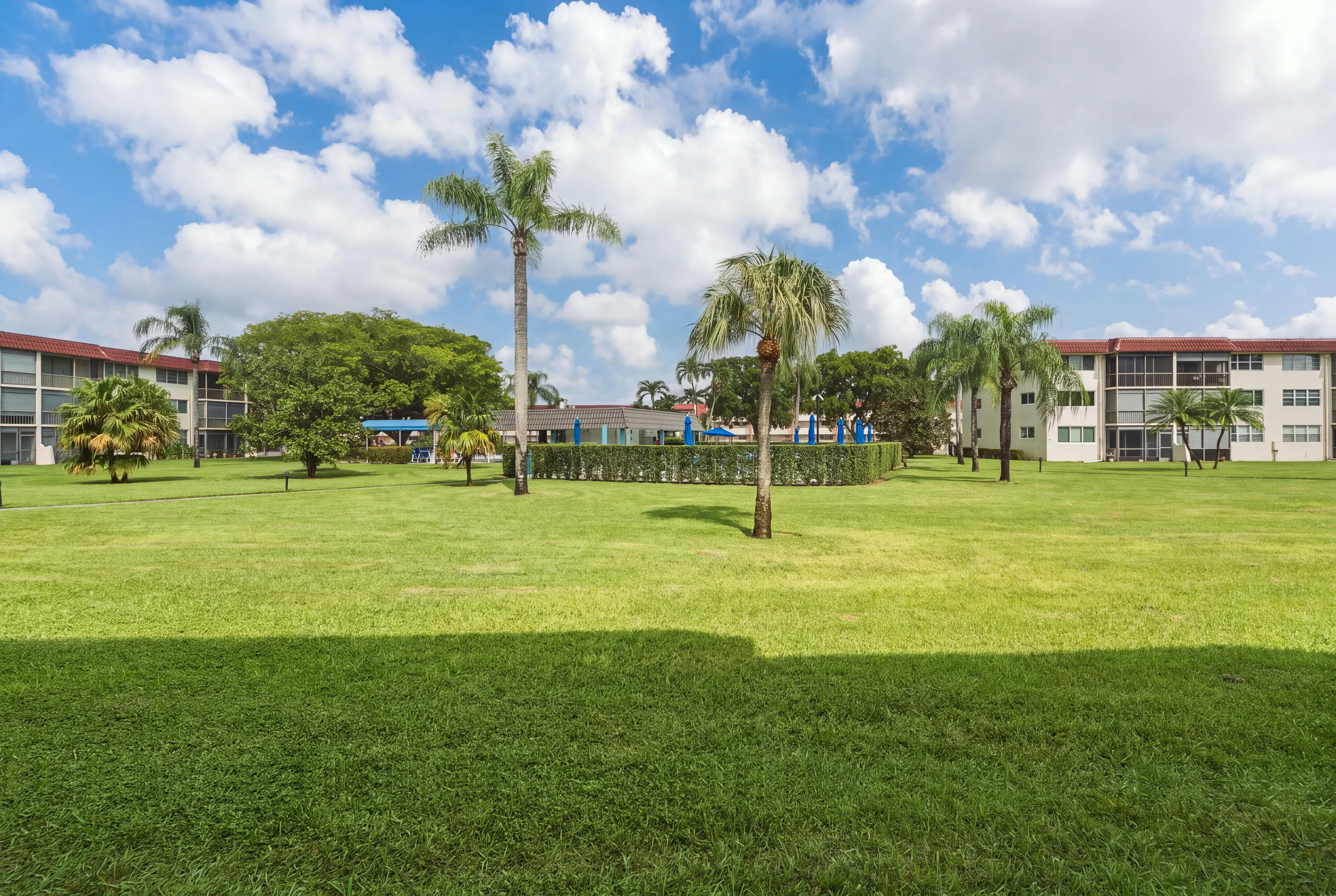 9523 S HOLLYBROOK LAKE Drive #107