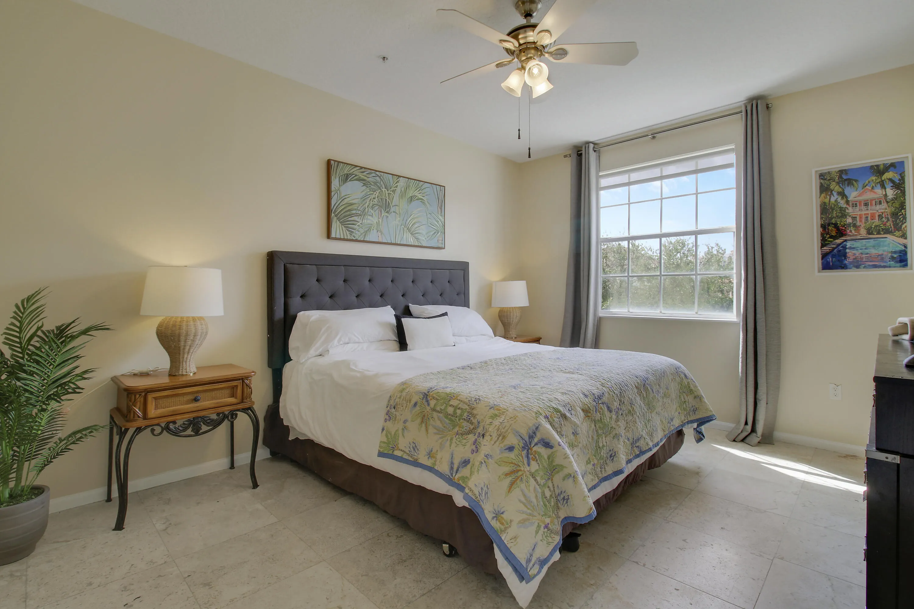 580 S SAPODILLA Avenue #305
