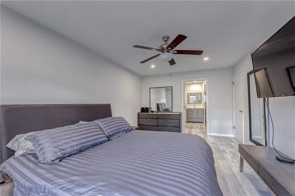6295 BAY CLUB Drive #1