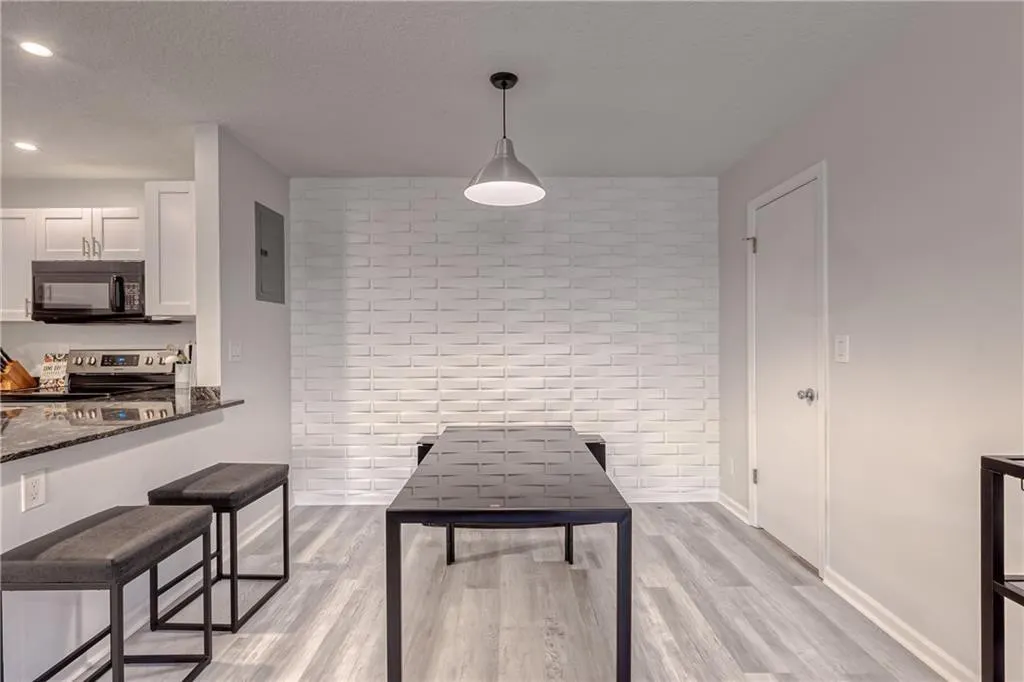 6295 BAY CLUB Drive #1