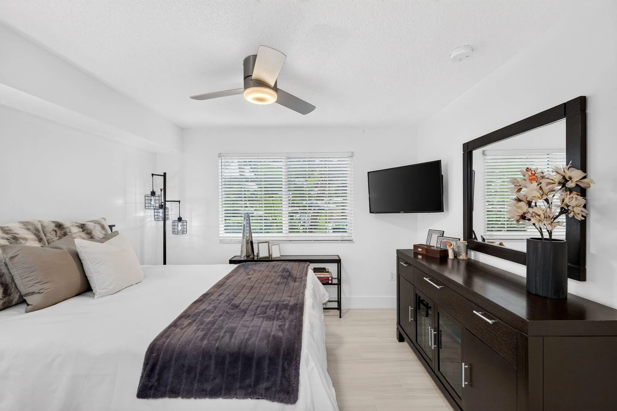 2039 SE 10TH Avenue #512