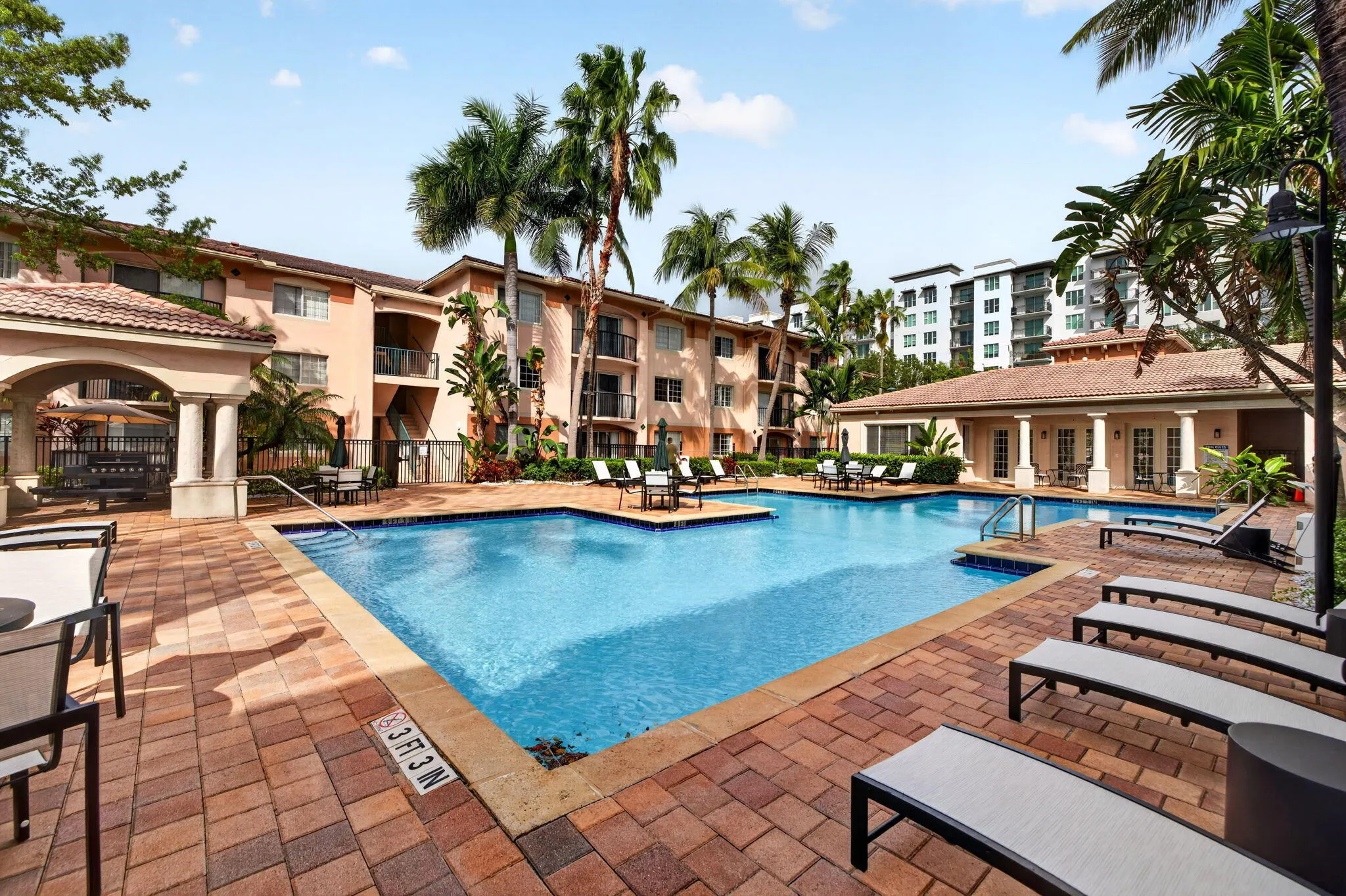 2039 SE 10TH Avenue #512