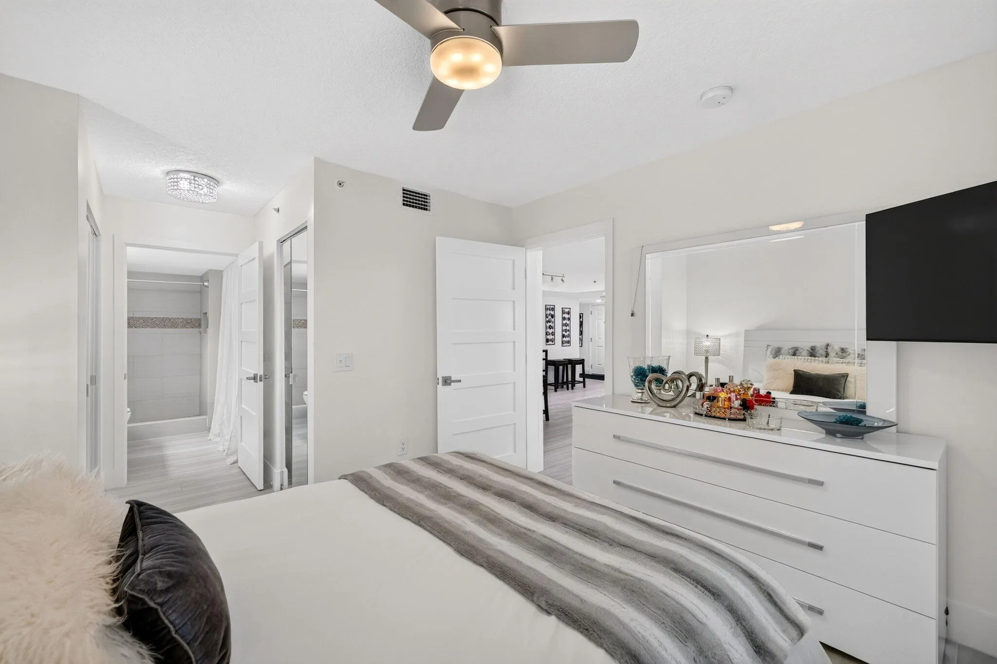 2039 SE 10TH Avenue #512