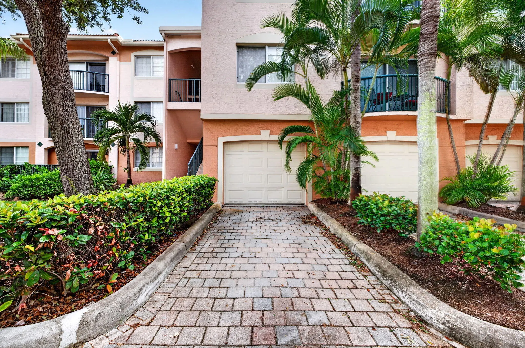 2039 SE 10TH Avenue #512