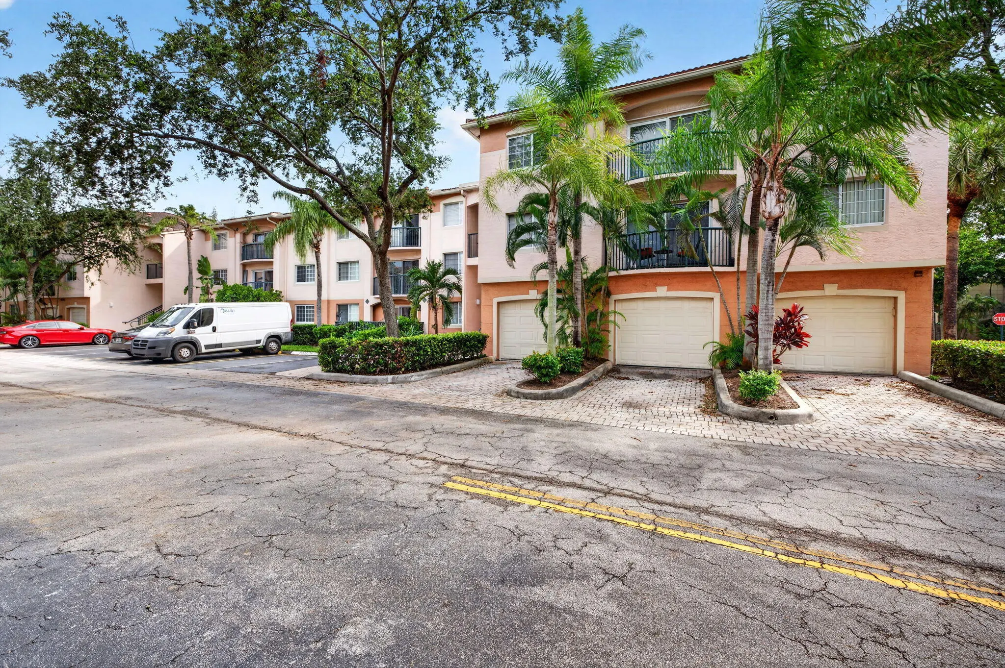 2039 SE 10TH Avenue #512