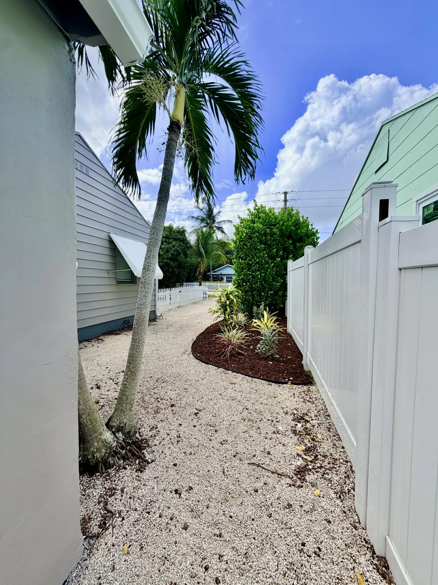 629 SE 4th Avenue #Back