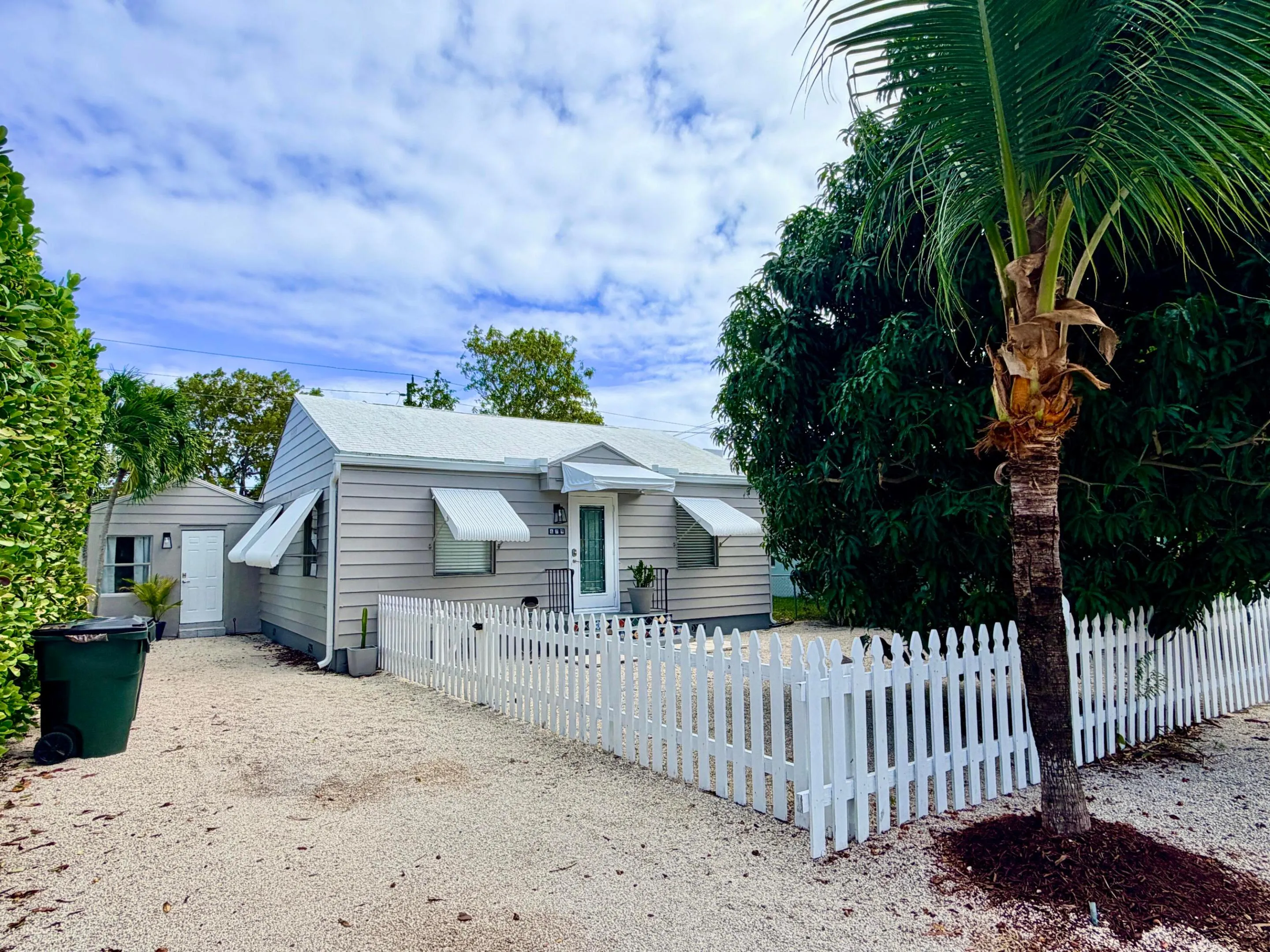 629 SE 4th Avenue #Back