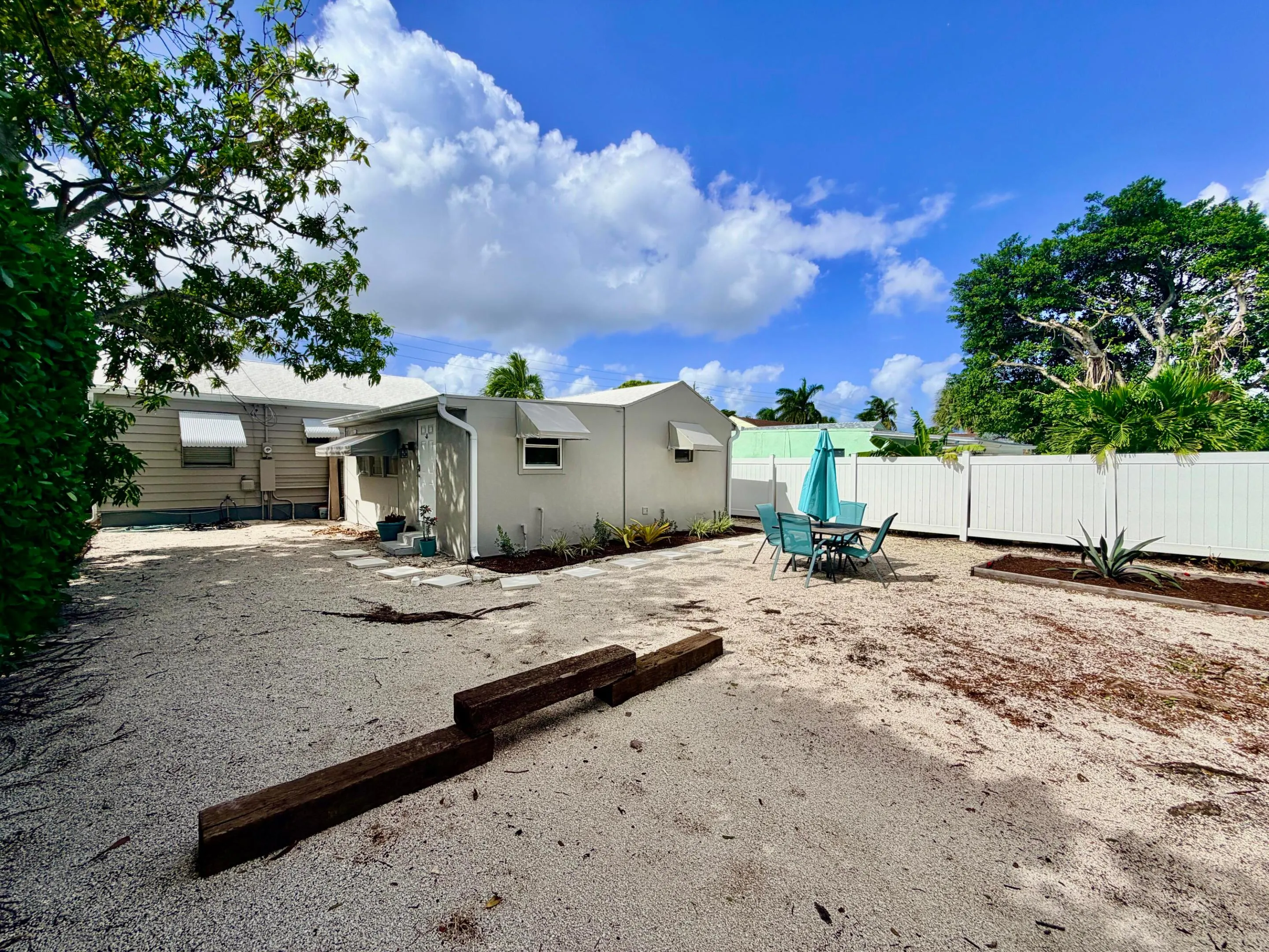 629 SE 4th Avenue #Back