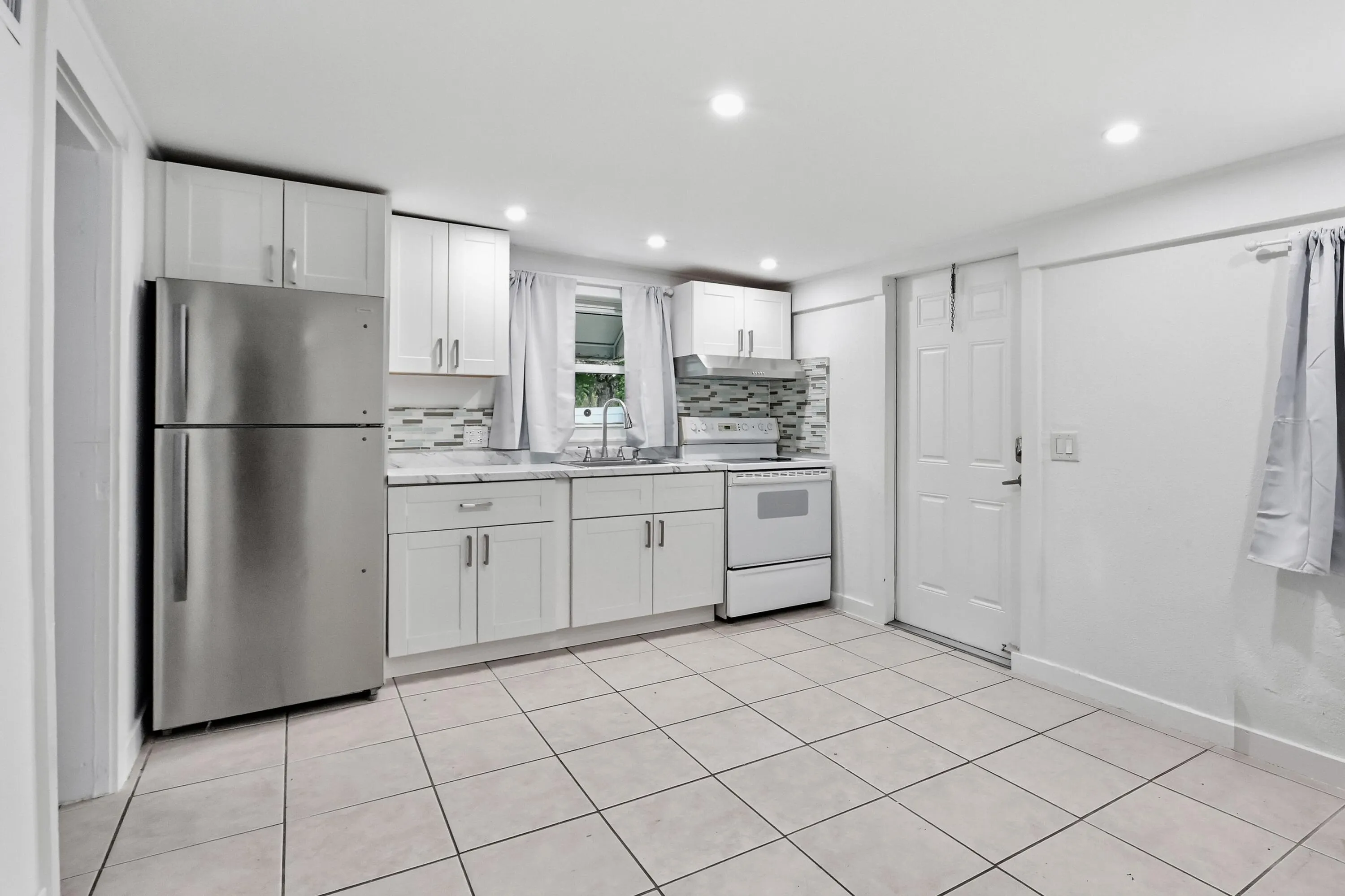 629 SE 4th Avenue #Back
