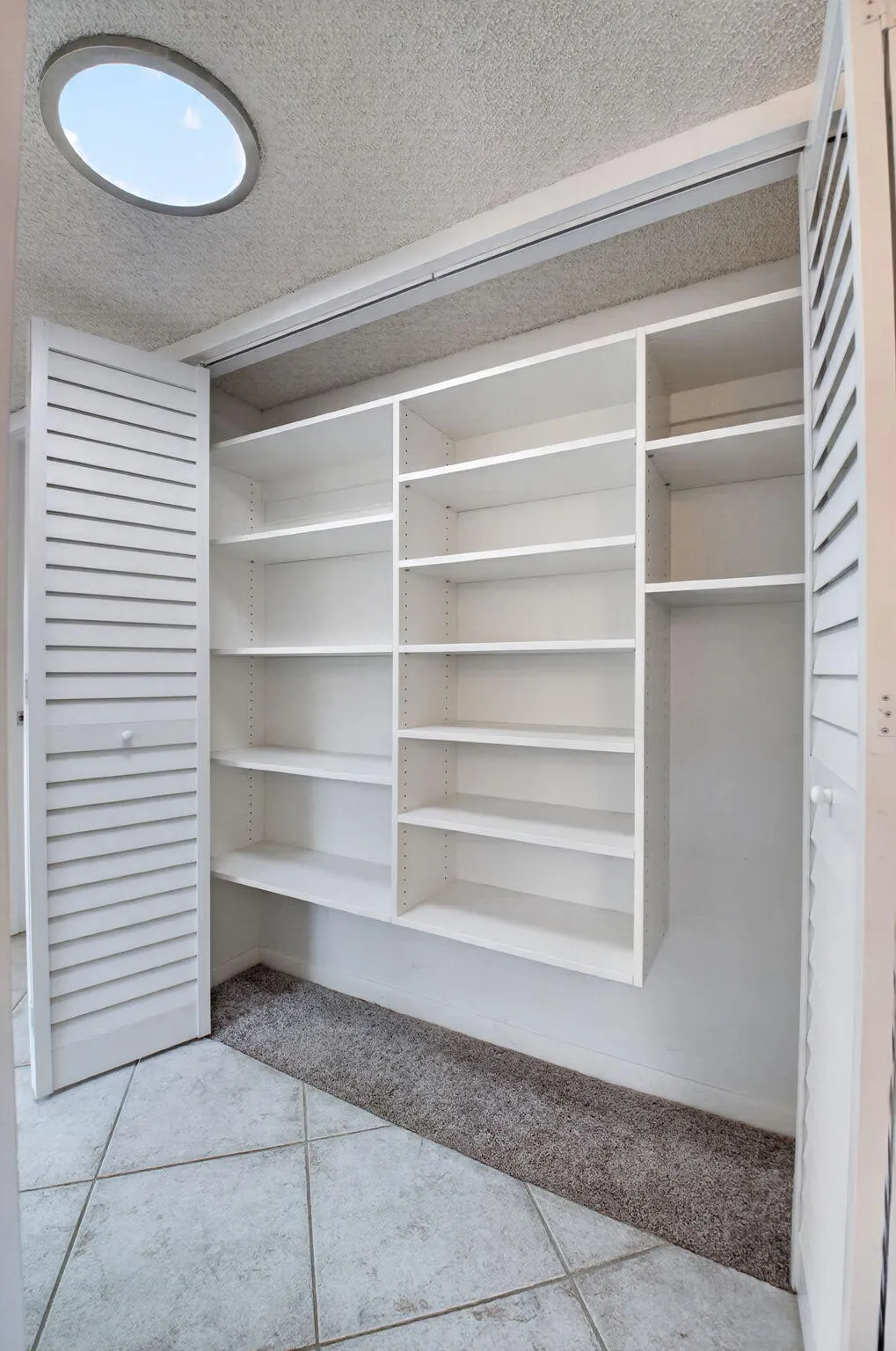 15216 LAKES OF DELRAY Boulevard #154