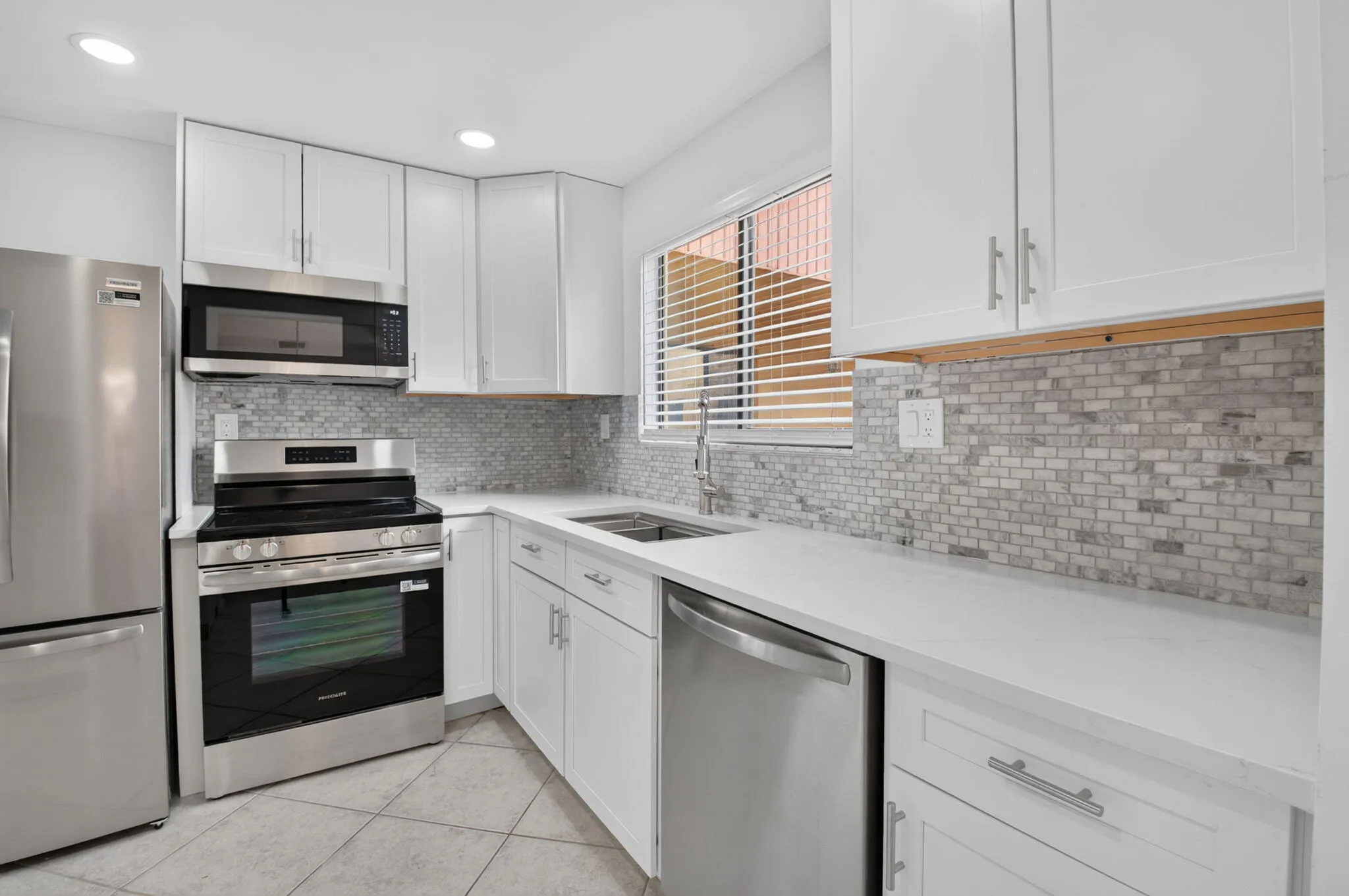 15216 LAKES OF DELRAY Boulevard #154