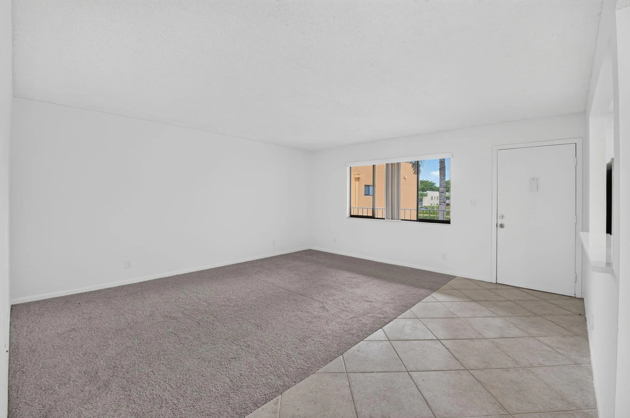 15216 LAKES OF DELRAY Boulevard #154
