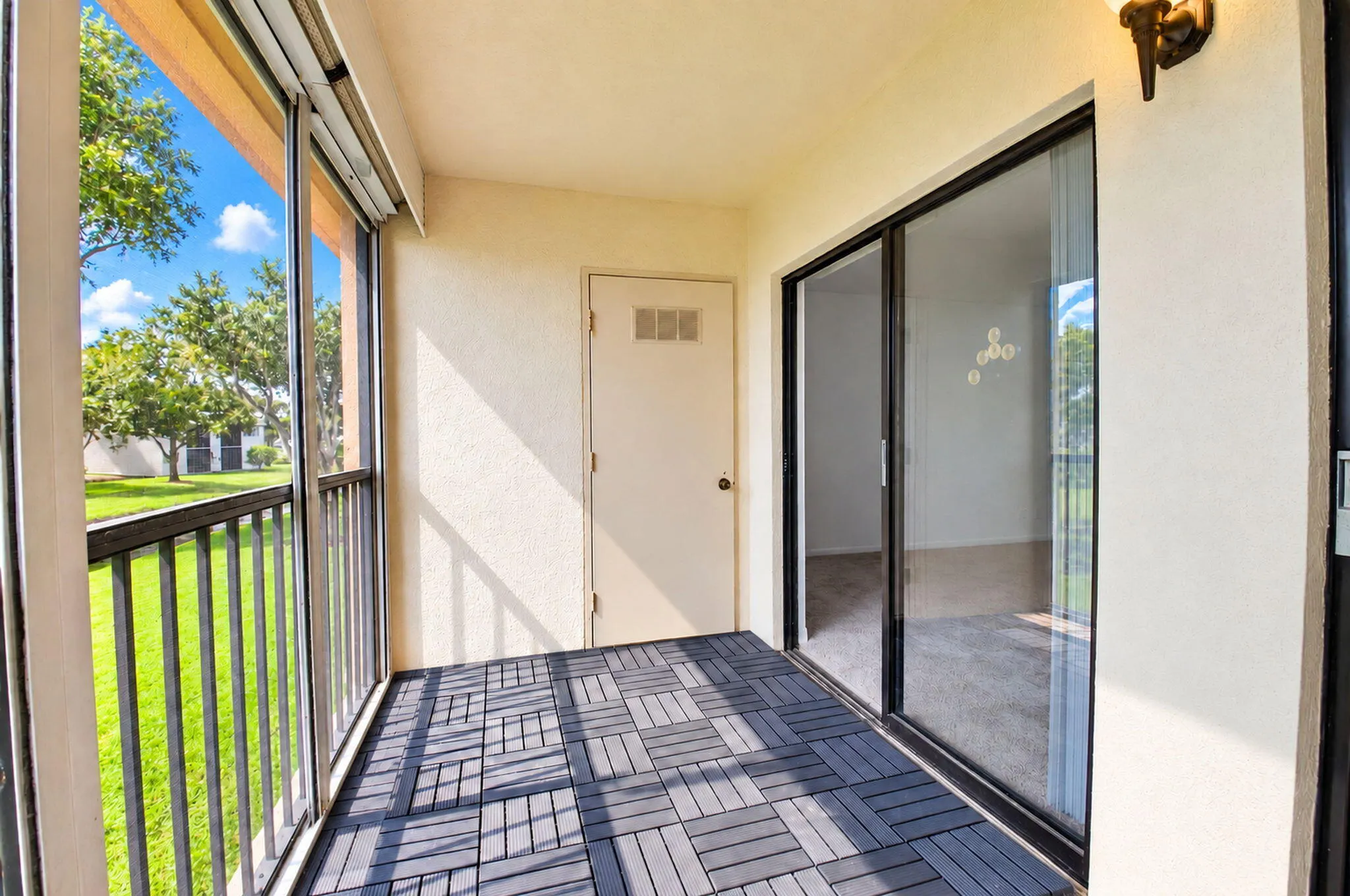 15216 LAKES OF DELRAY Boulevard #154
