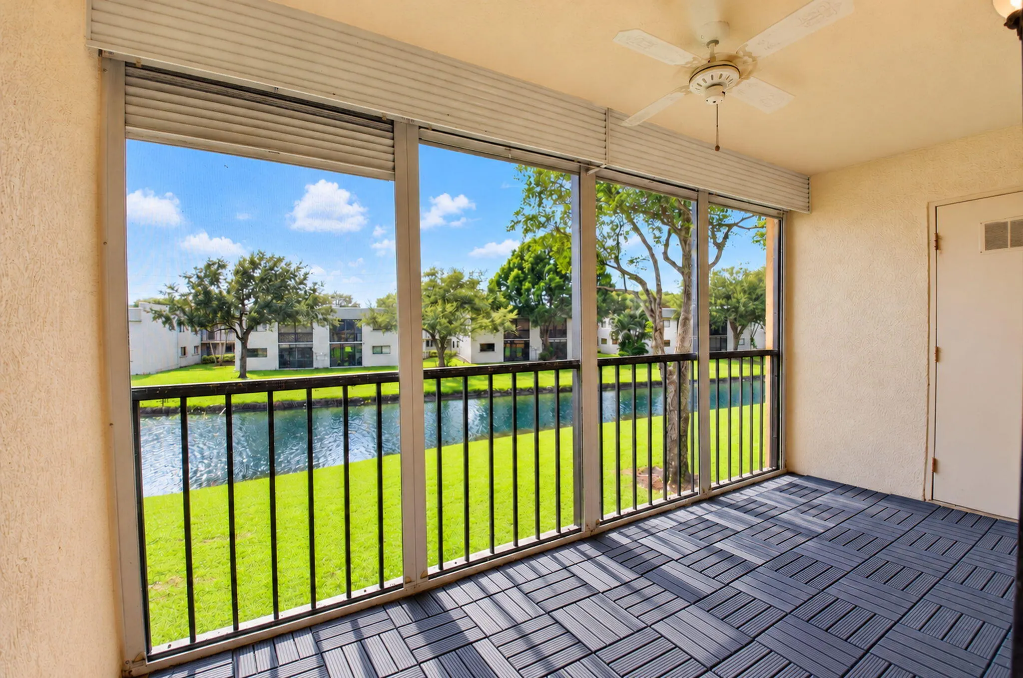 15216 LAKES OF DELRAY Boulevard #154