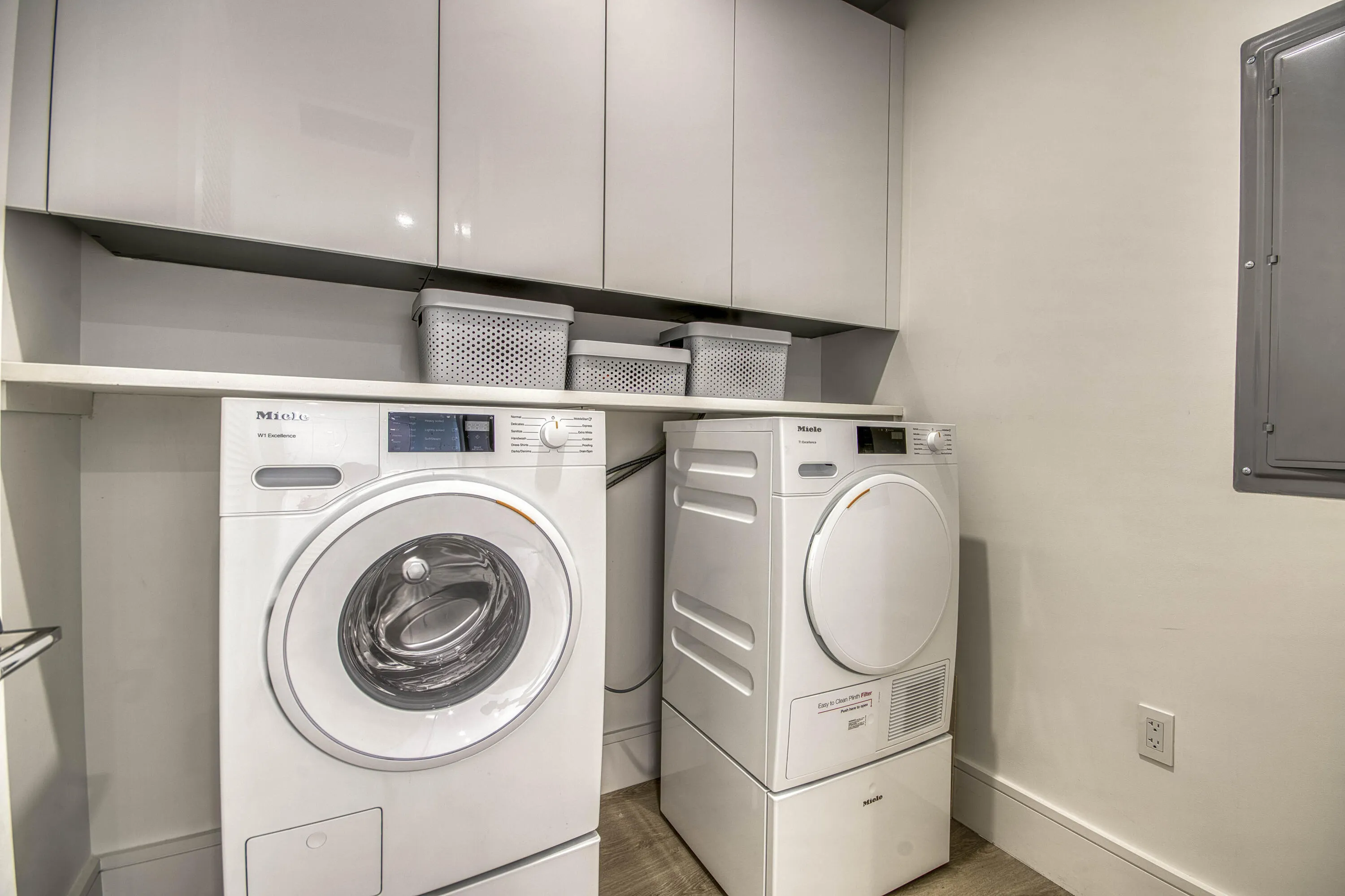 220 Lake Shore Drive #1207