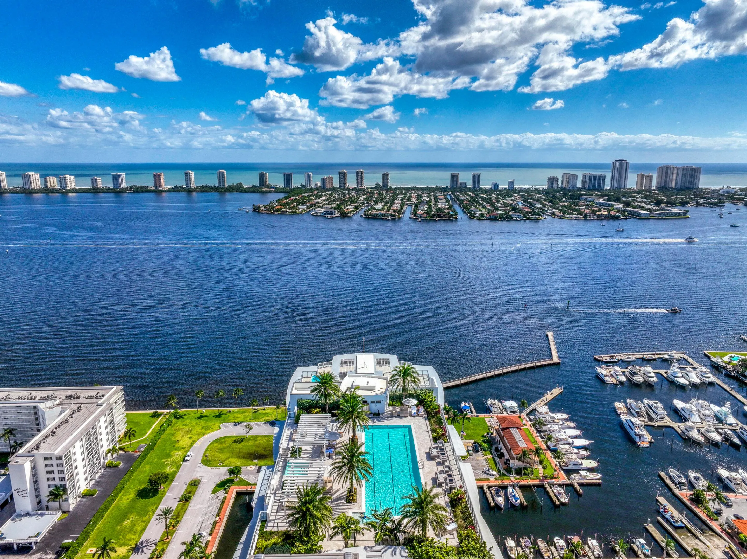 220 Lake Shore Drive #1207