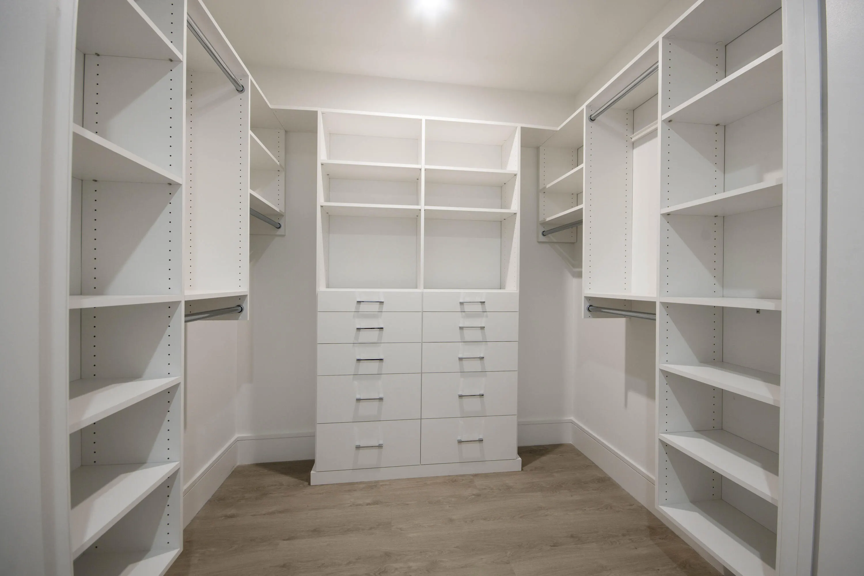 220 Lake Shore Drive #1207