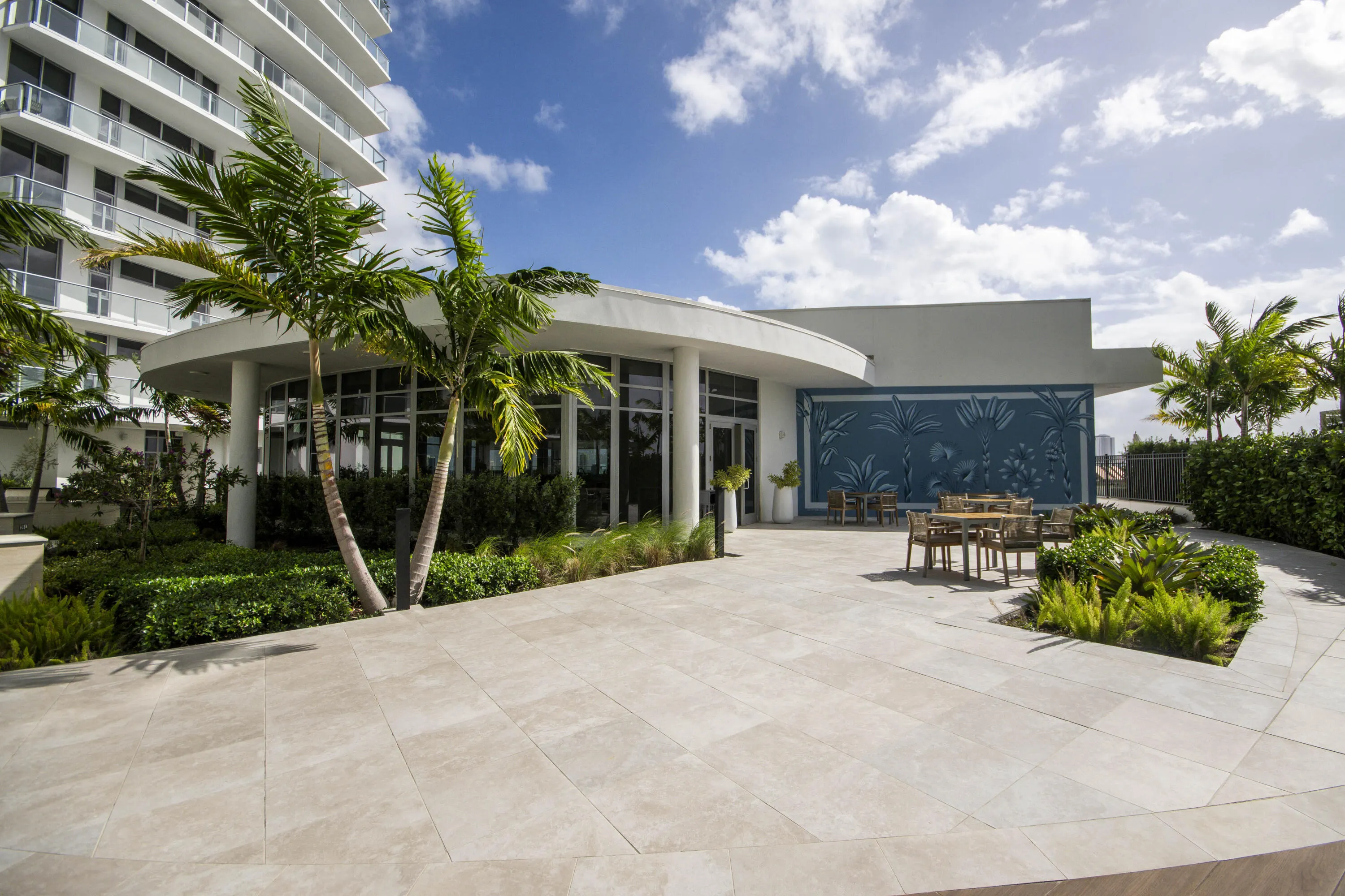 220 Lake Shore Drive #1207