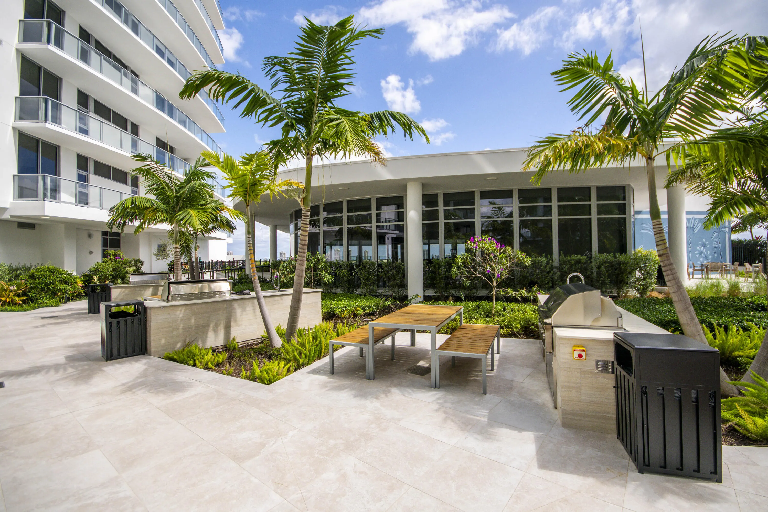 220 Lake Shore Drive #1207