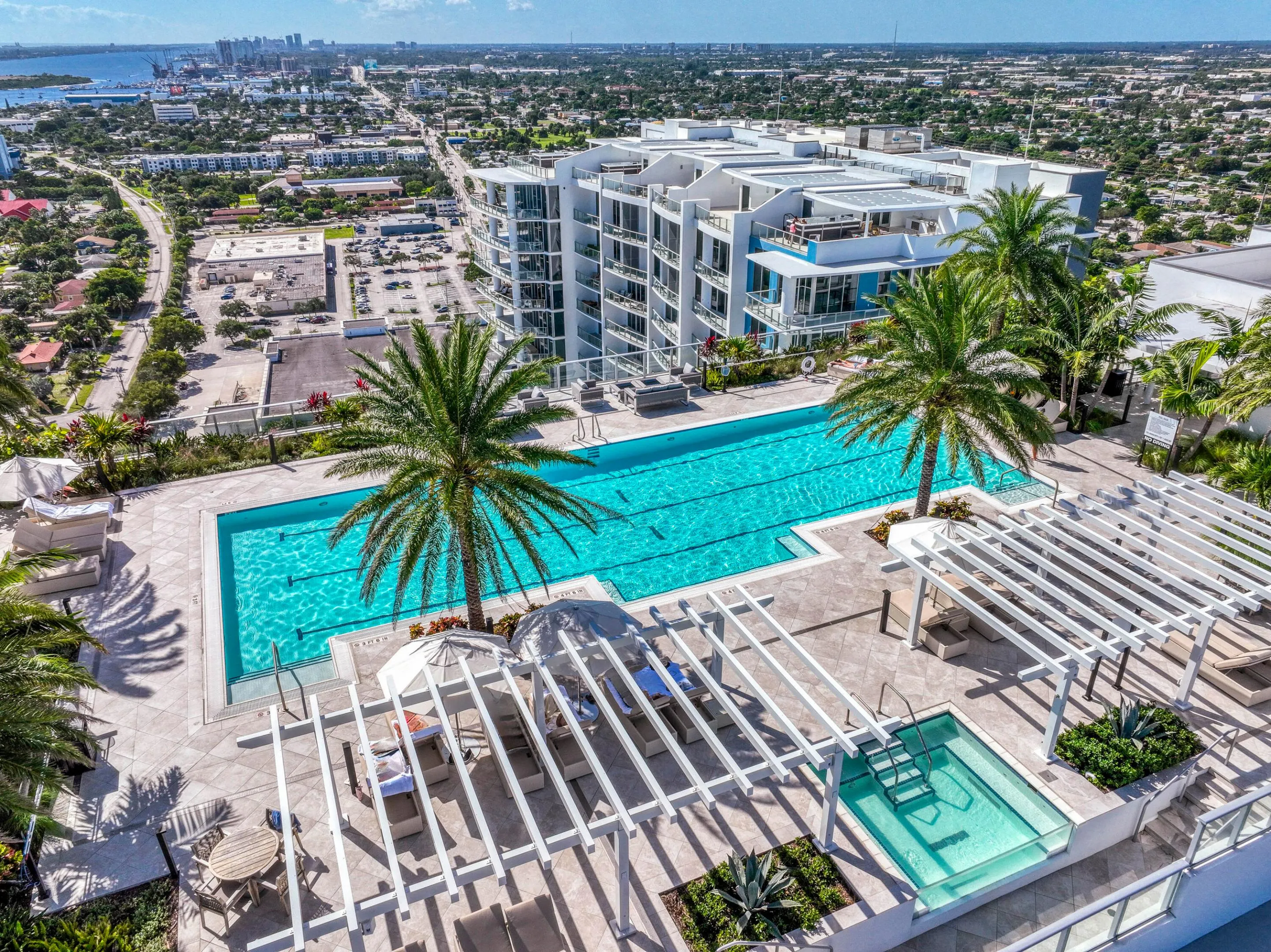 220 Lake Shore Drive #1207