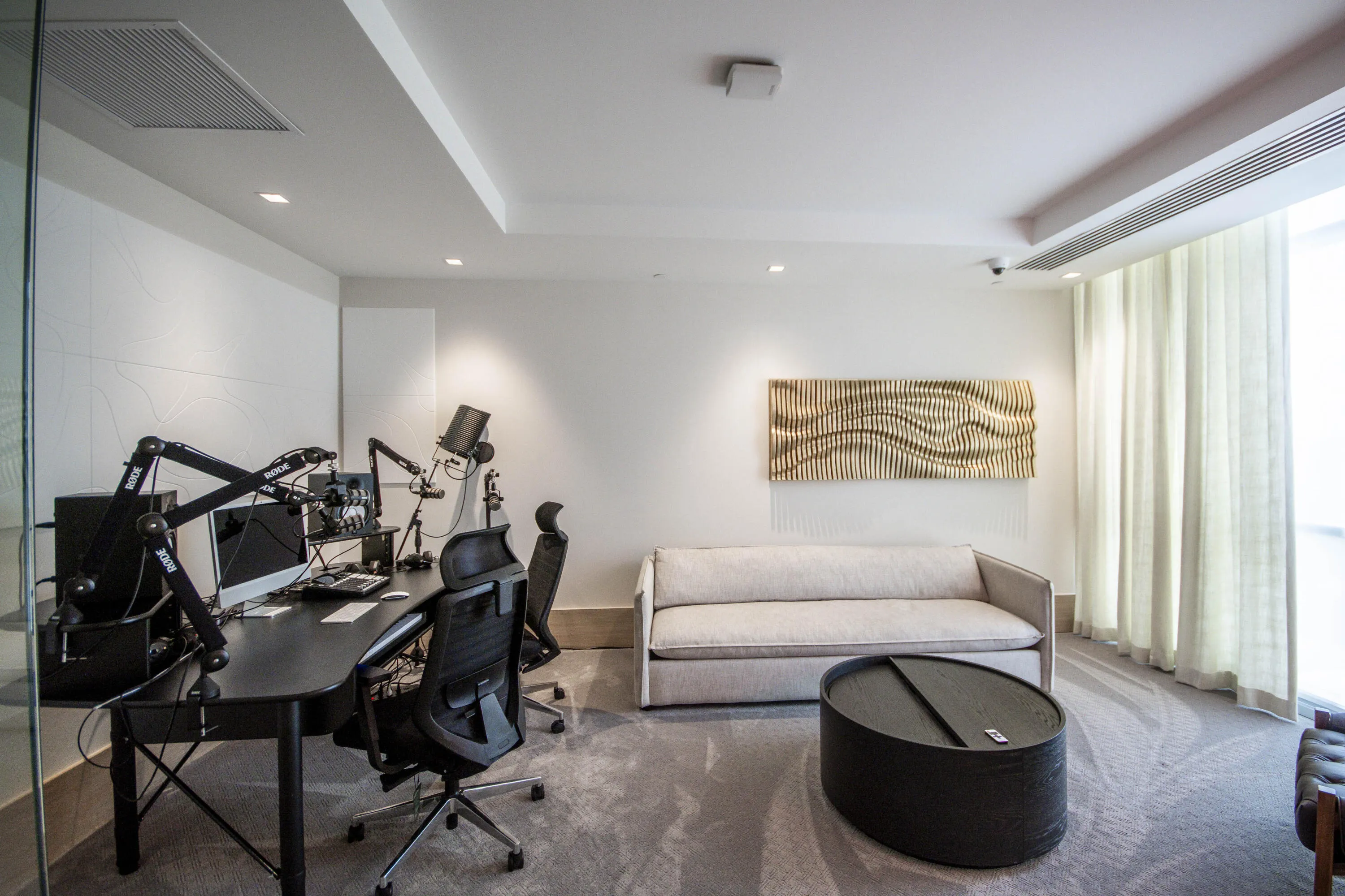 220 Lake Shore Drive #1207
