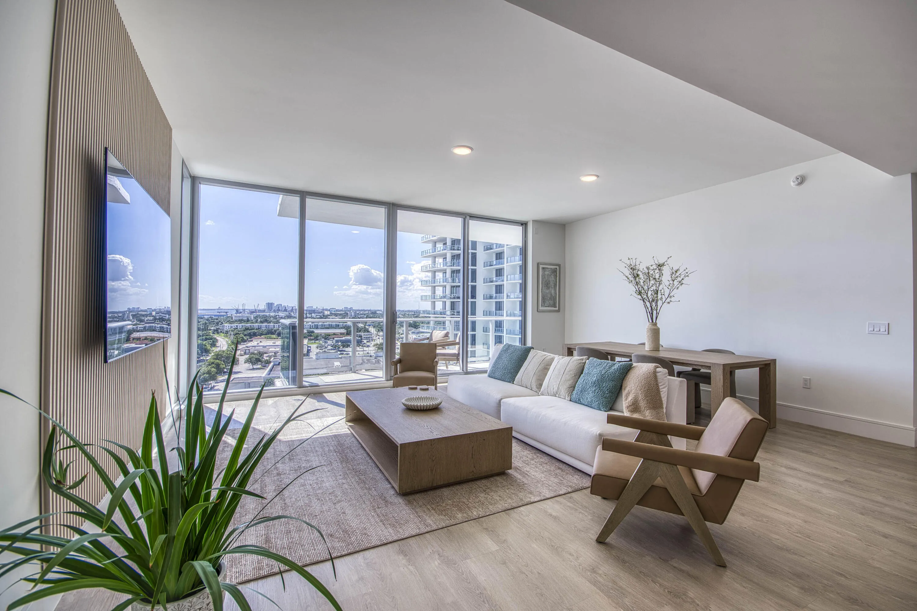 220 Lake Shore Drive #1207