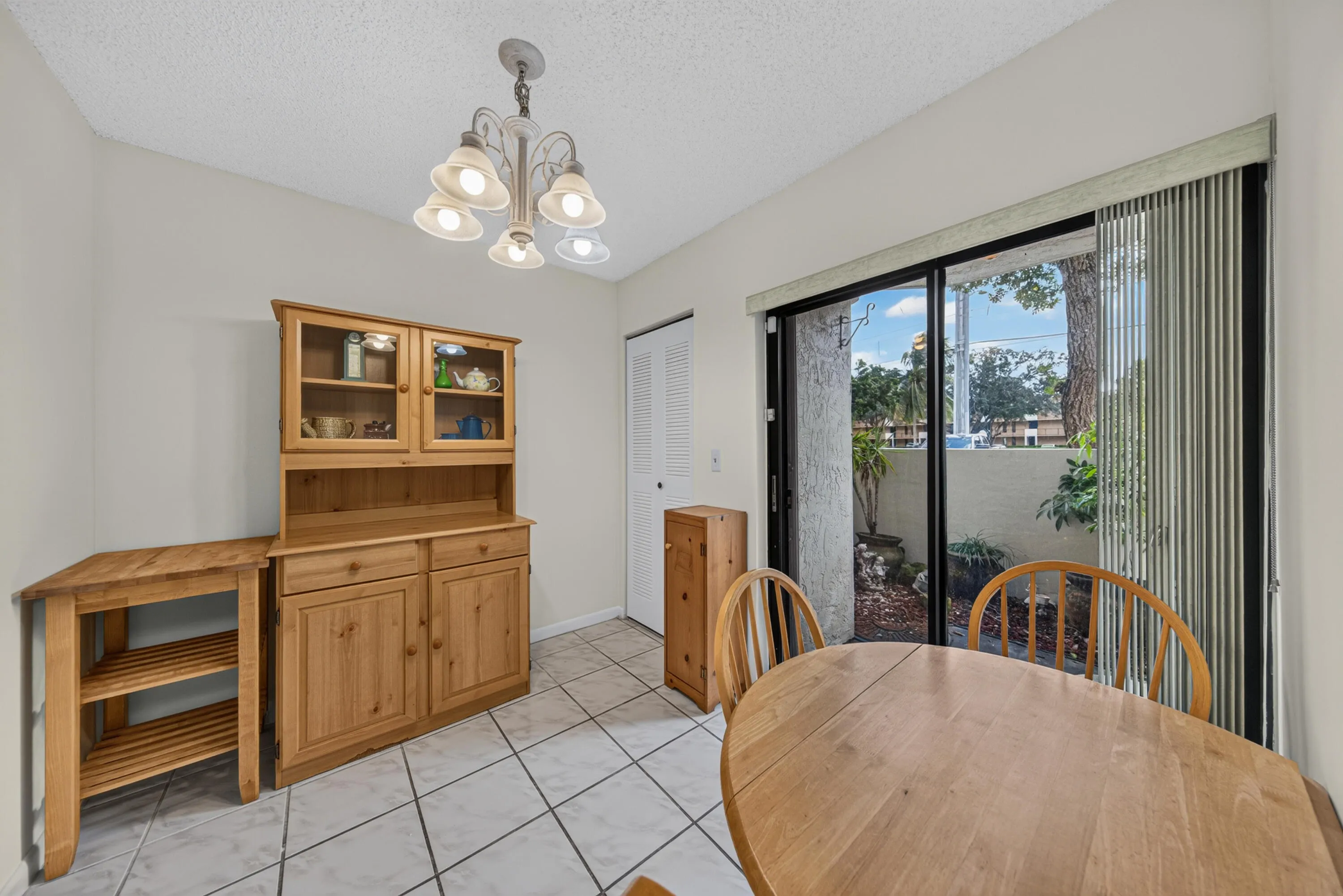 5599 Courtyard Drive