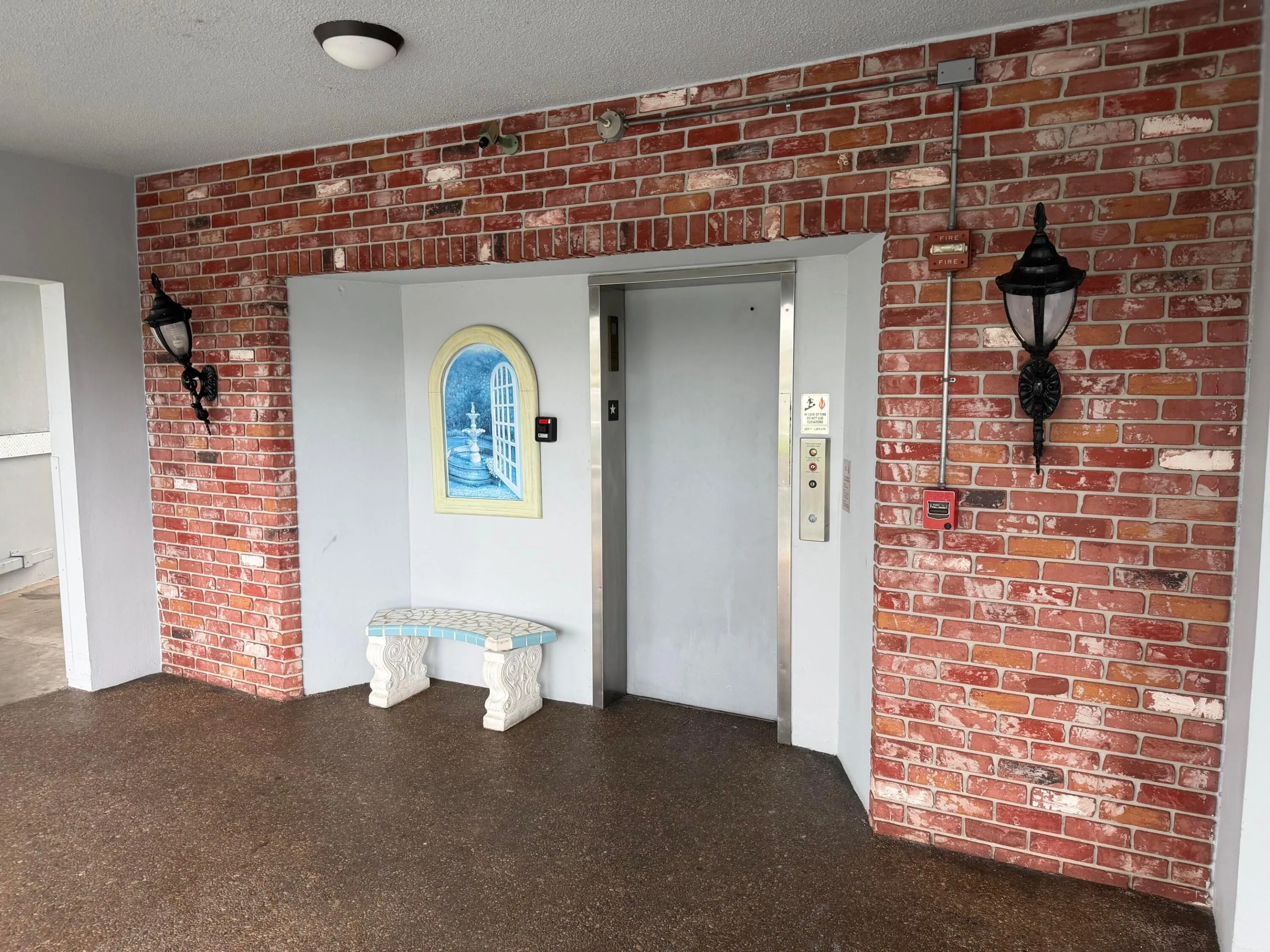 2223 PARK Lane #312