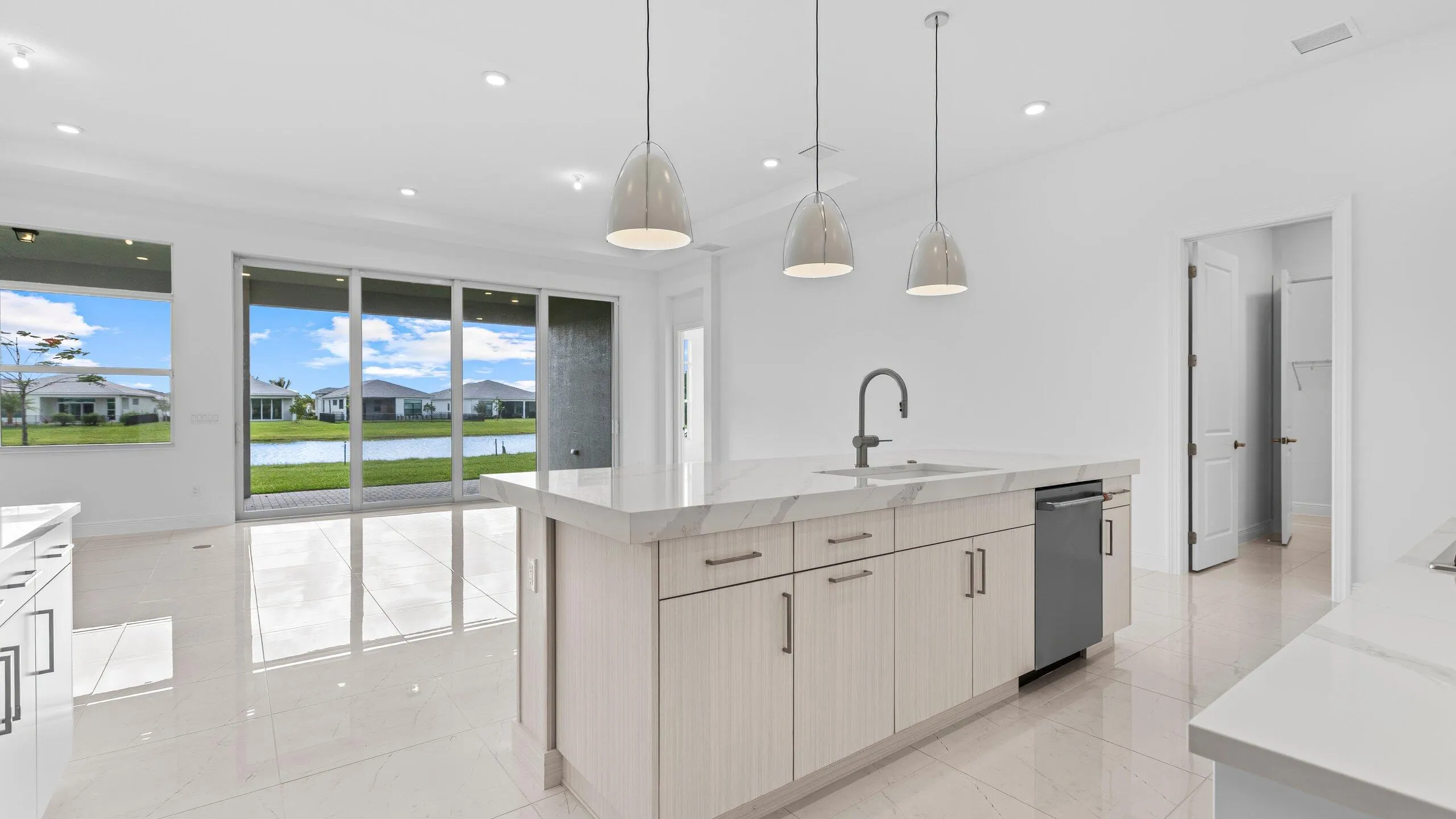 5362 Saint Armands Way