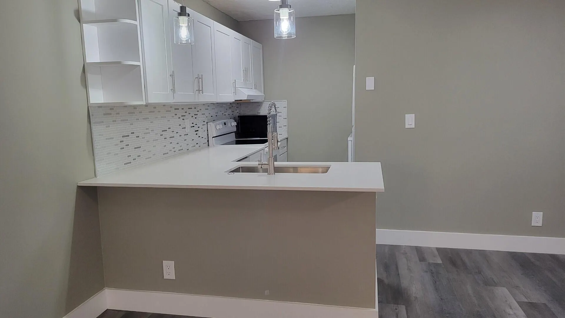3766 N UNIVERSITY Drive #M-8