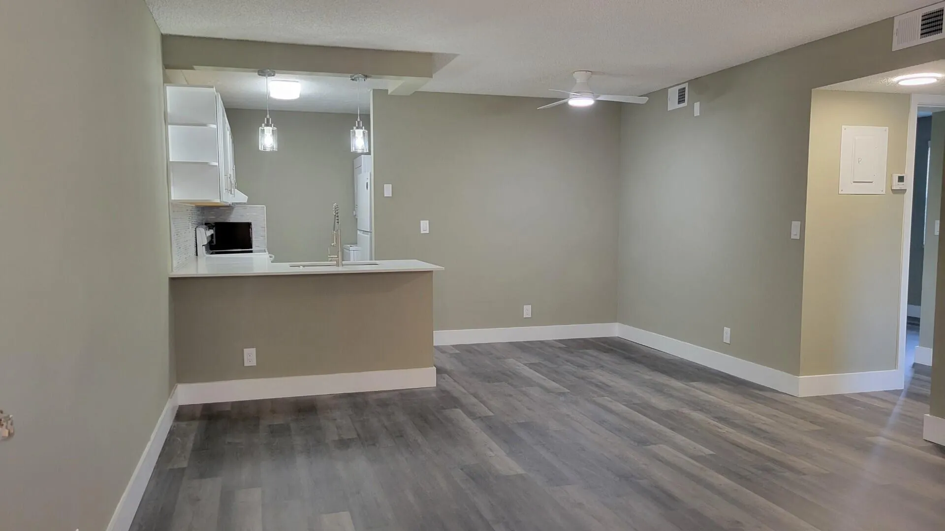 3766 N UNIVERSITY Drive #M-8