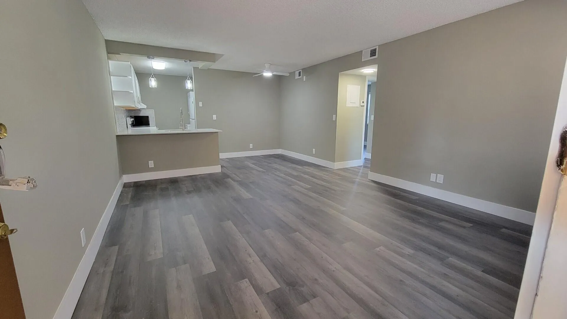 3766 N UNIVERSITY Drive #M-8