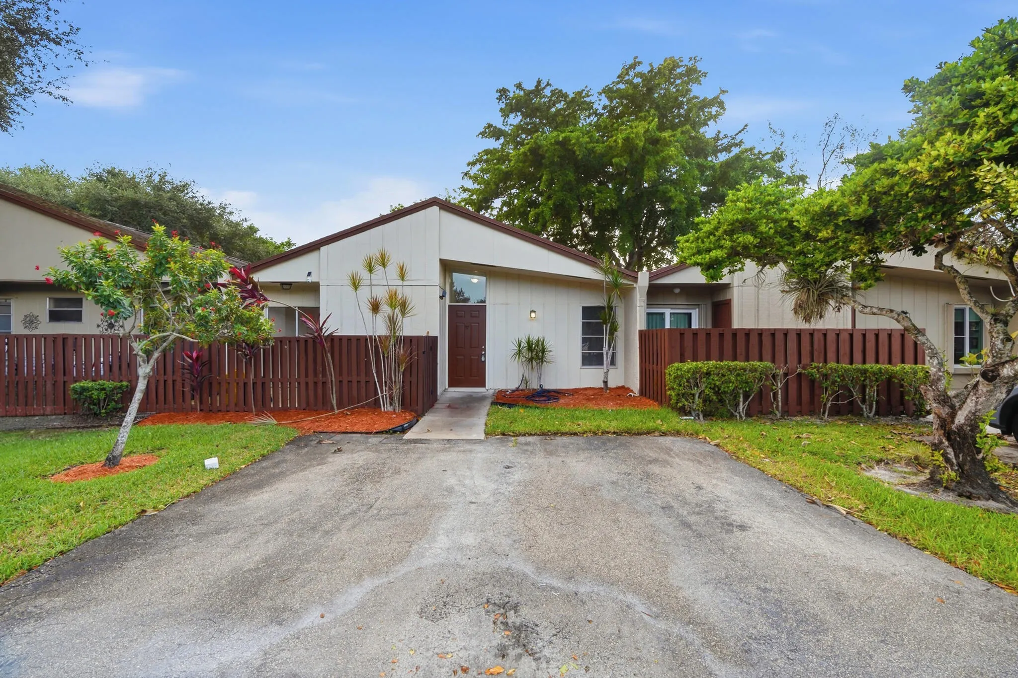 11634 ORANGE BLOSSOM Lane #9b