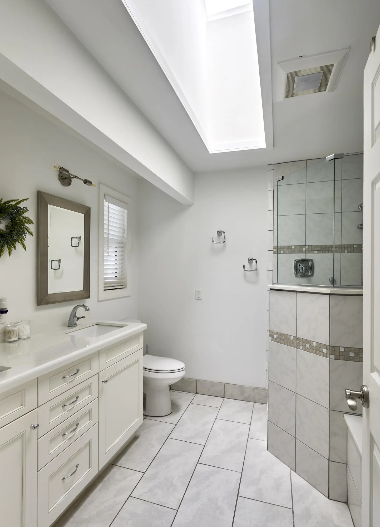 2485 NE 16TH Court
