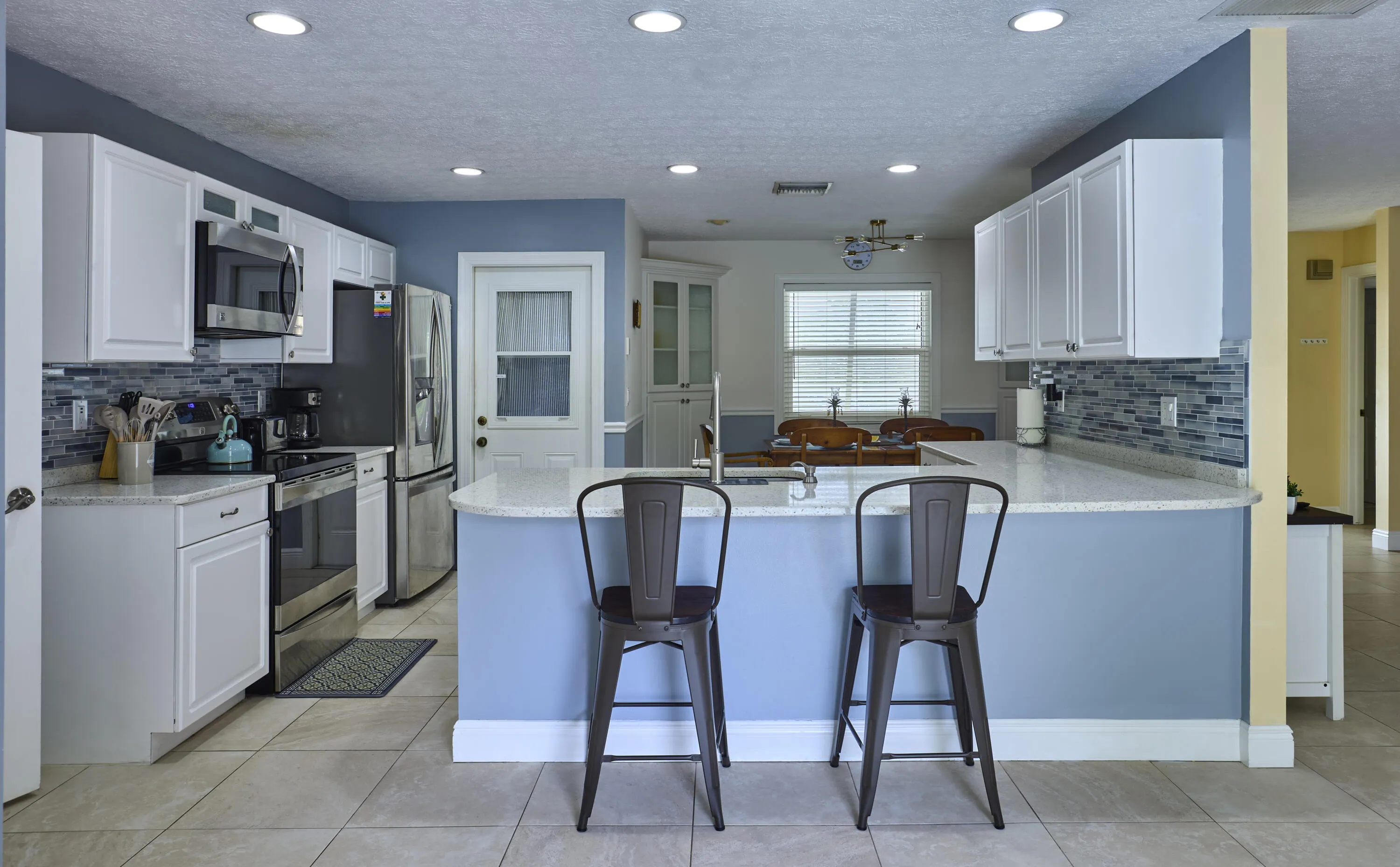 2485 NE 16TH Court