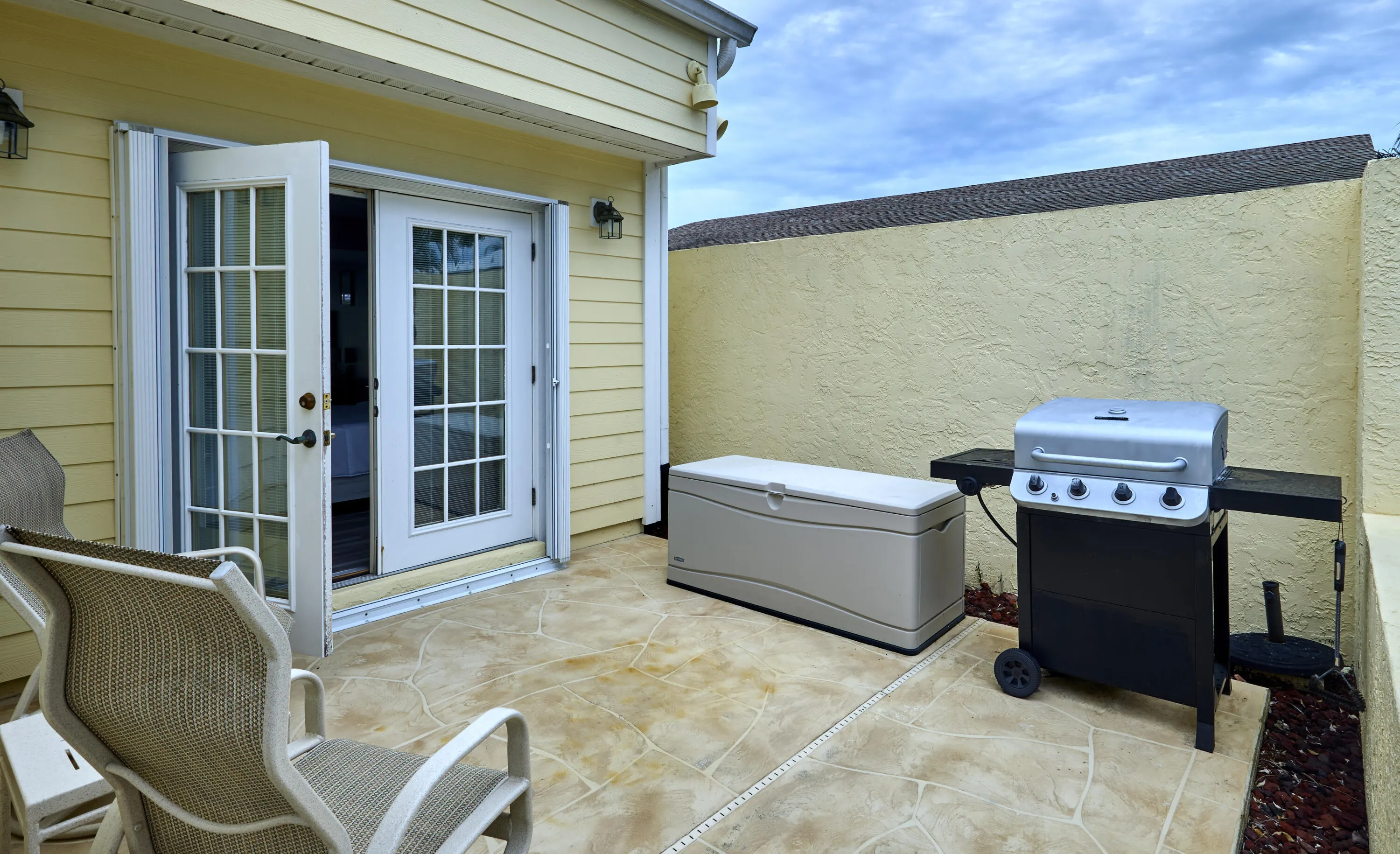 2485 NE 16TH Court