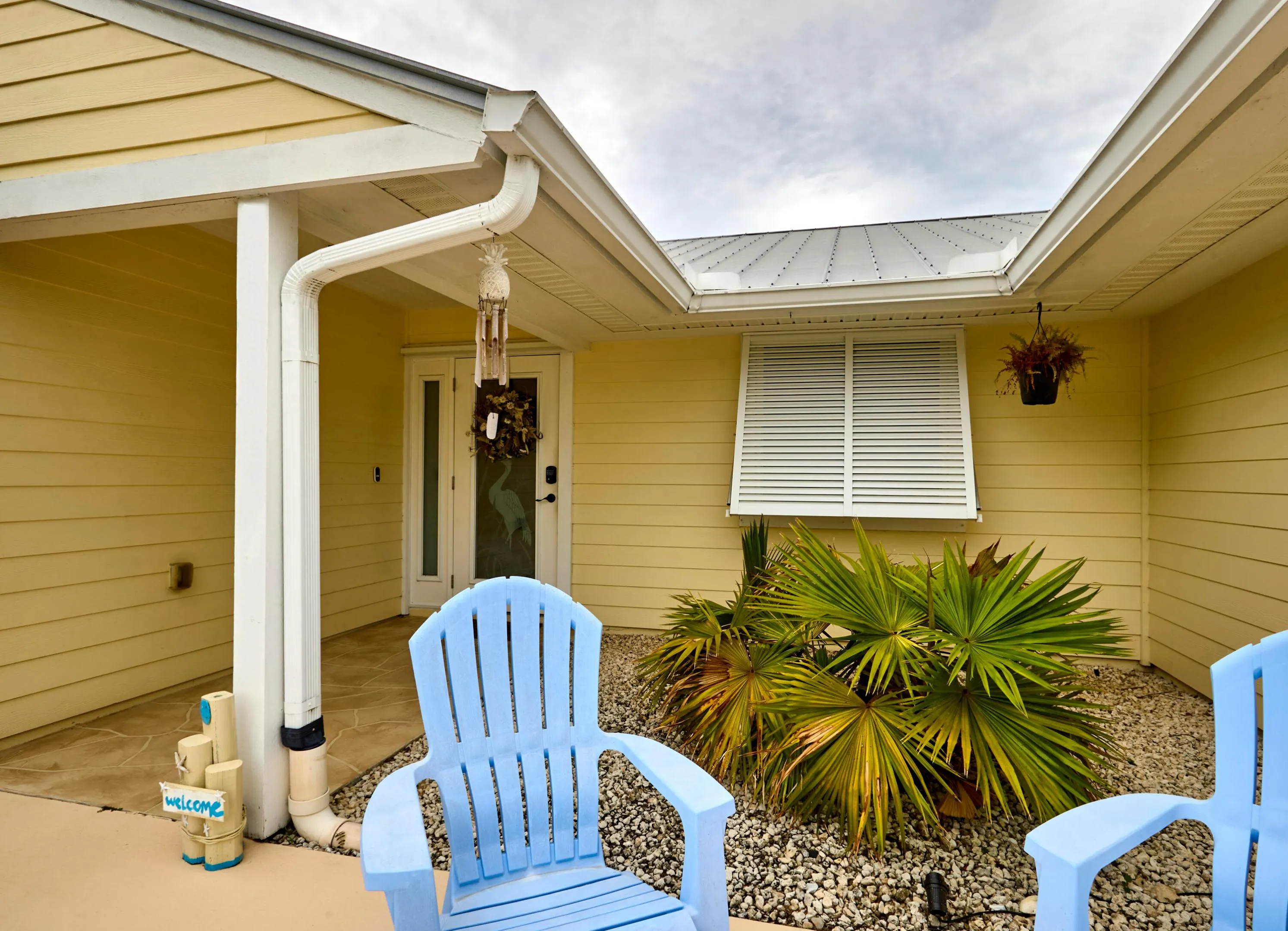2485 NE 16TH Court