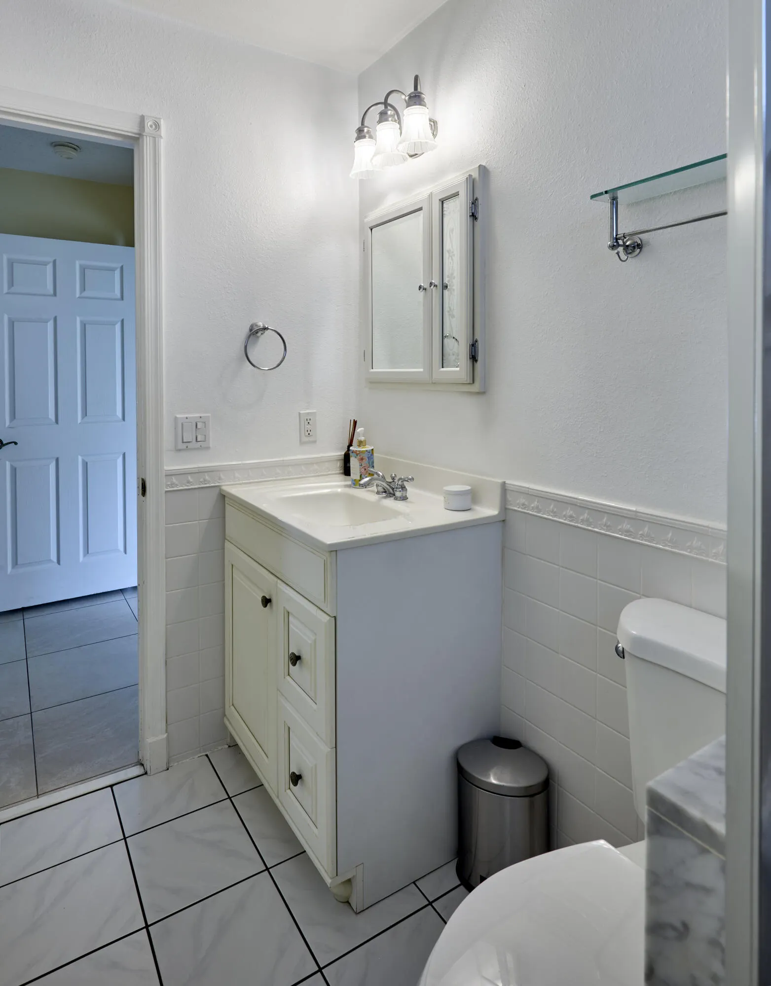2485 NE 16TH Court