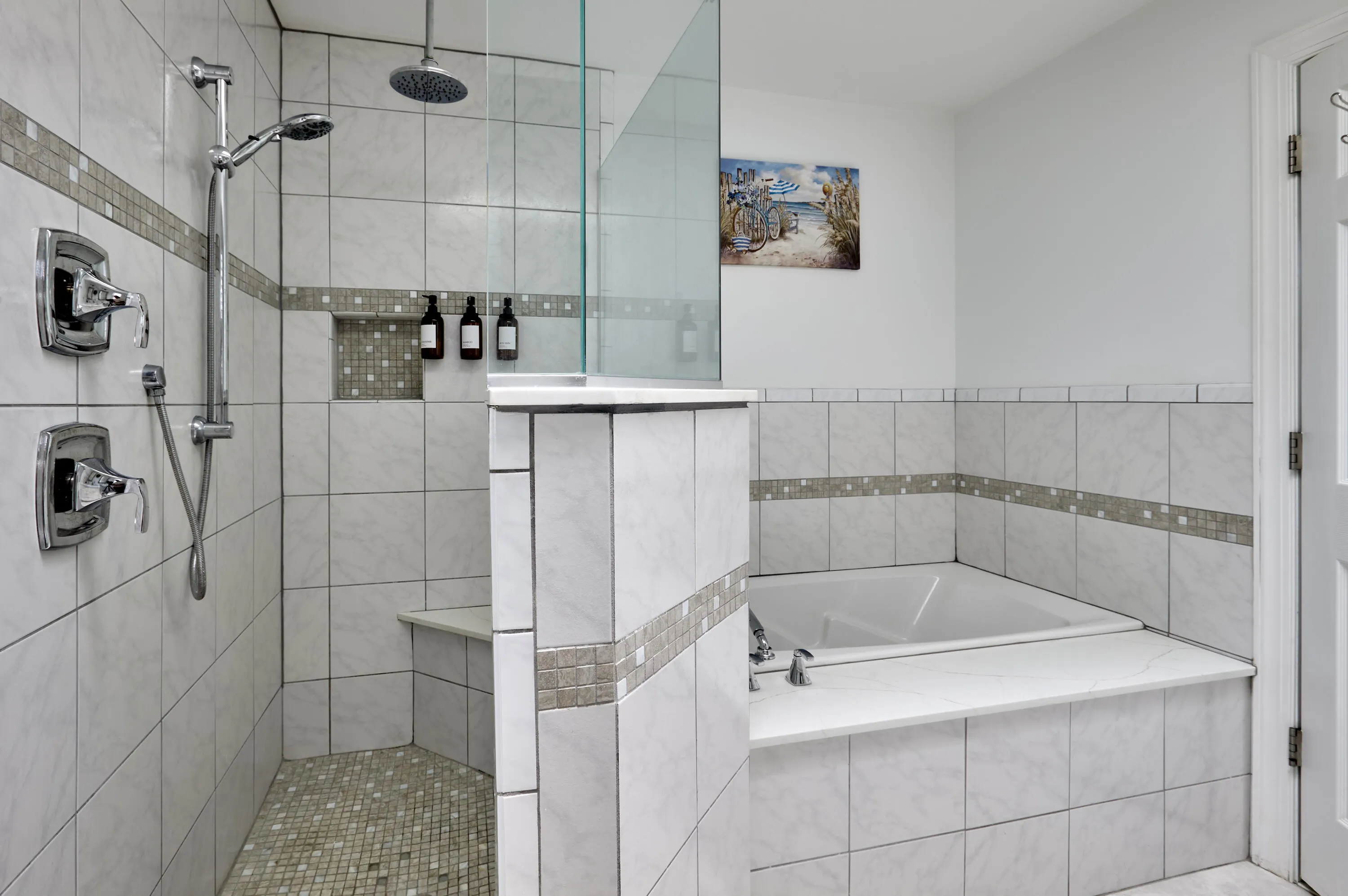 2485 NE 16TH Court