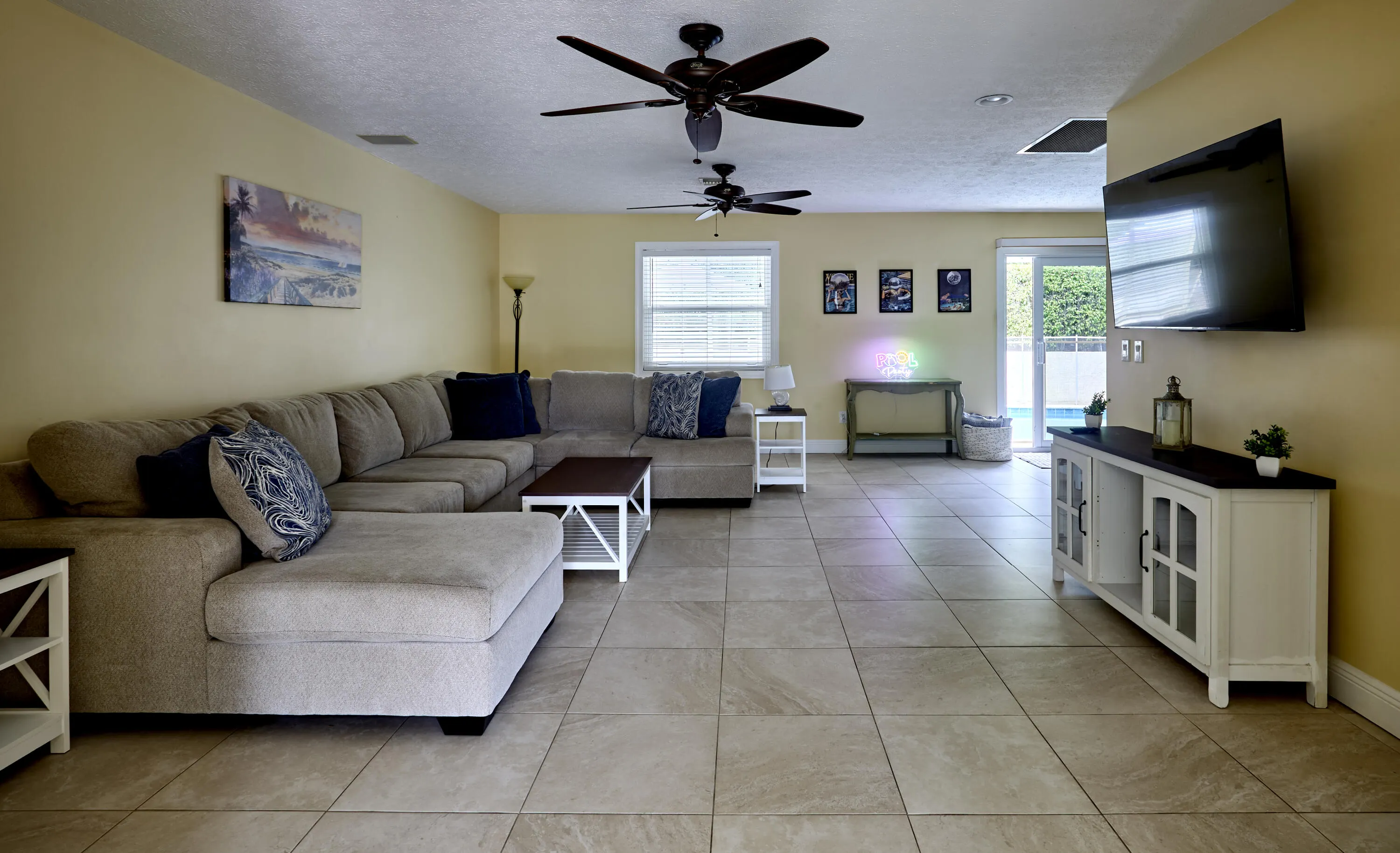 2485 NE 16TH Court