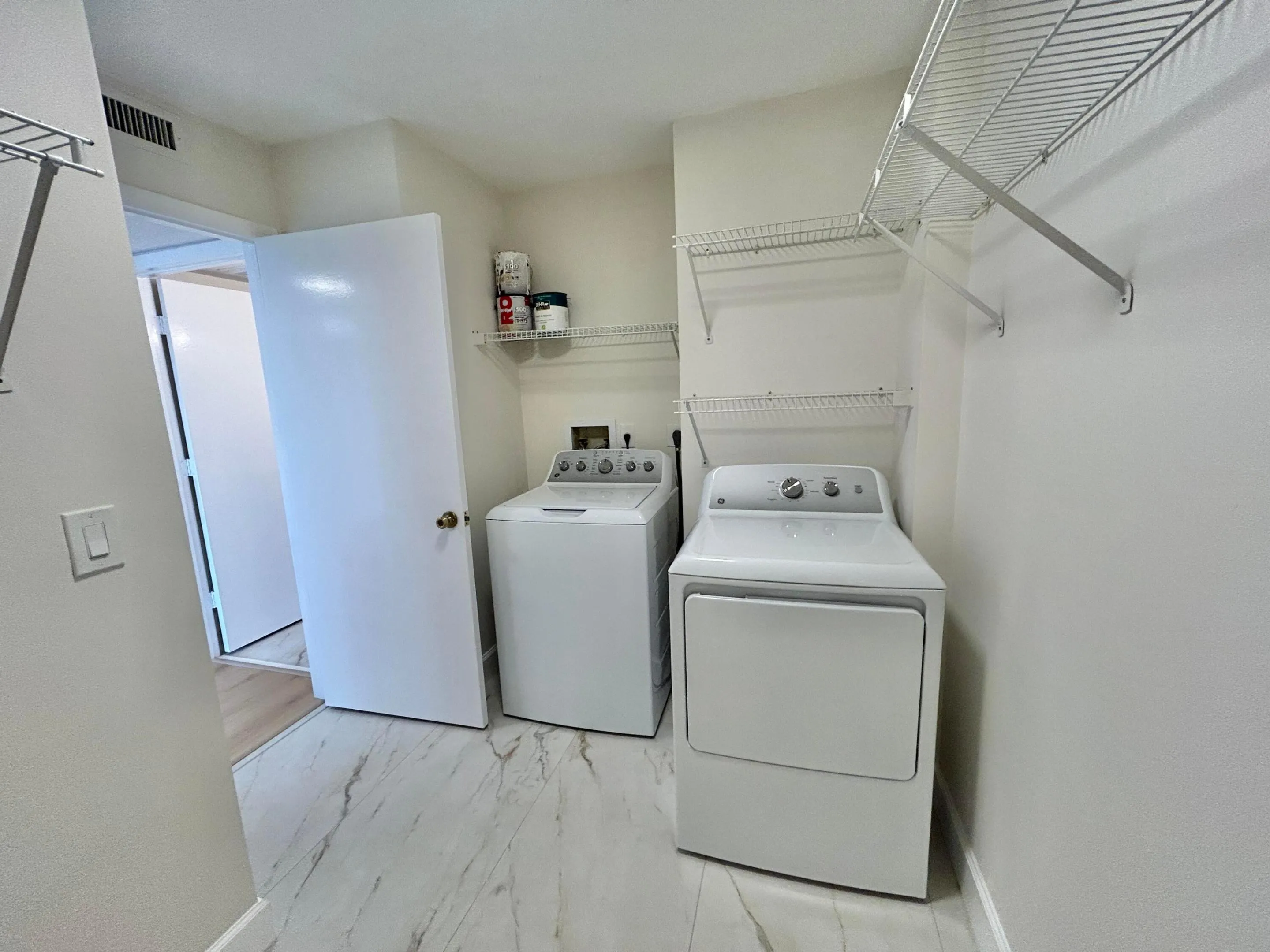 4725 LUCERNE LAKES Boulevard E #413