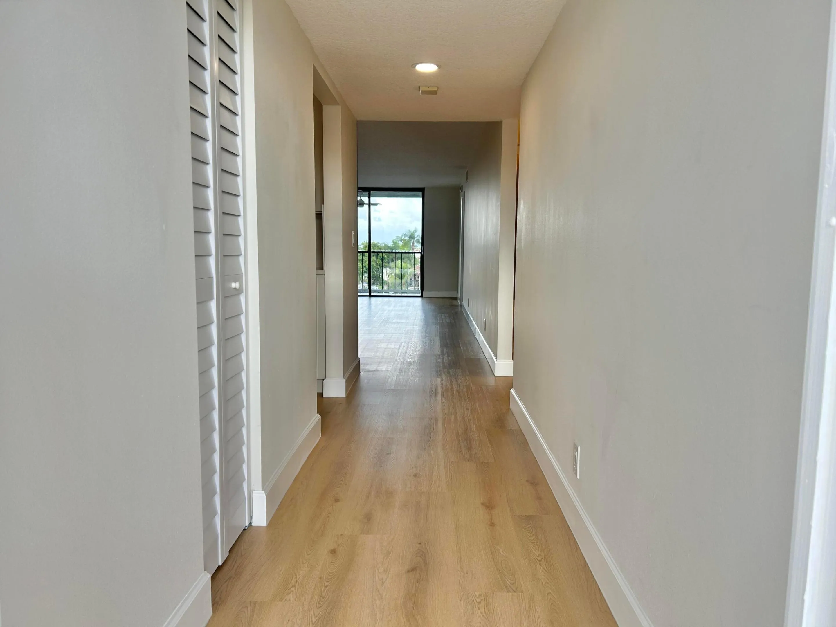 4725 LUCERNE LAKES Boulevard E #413