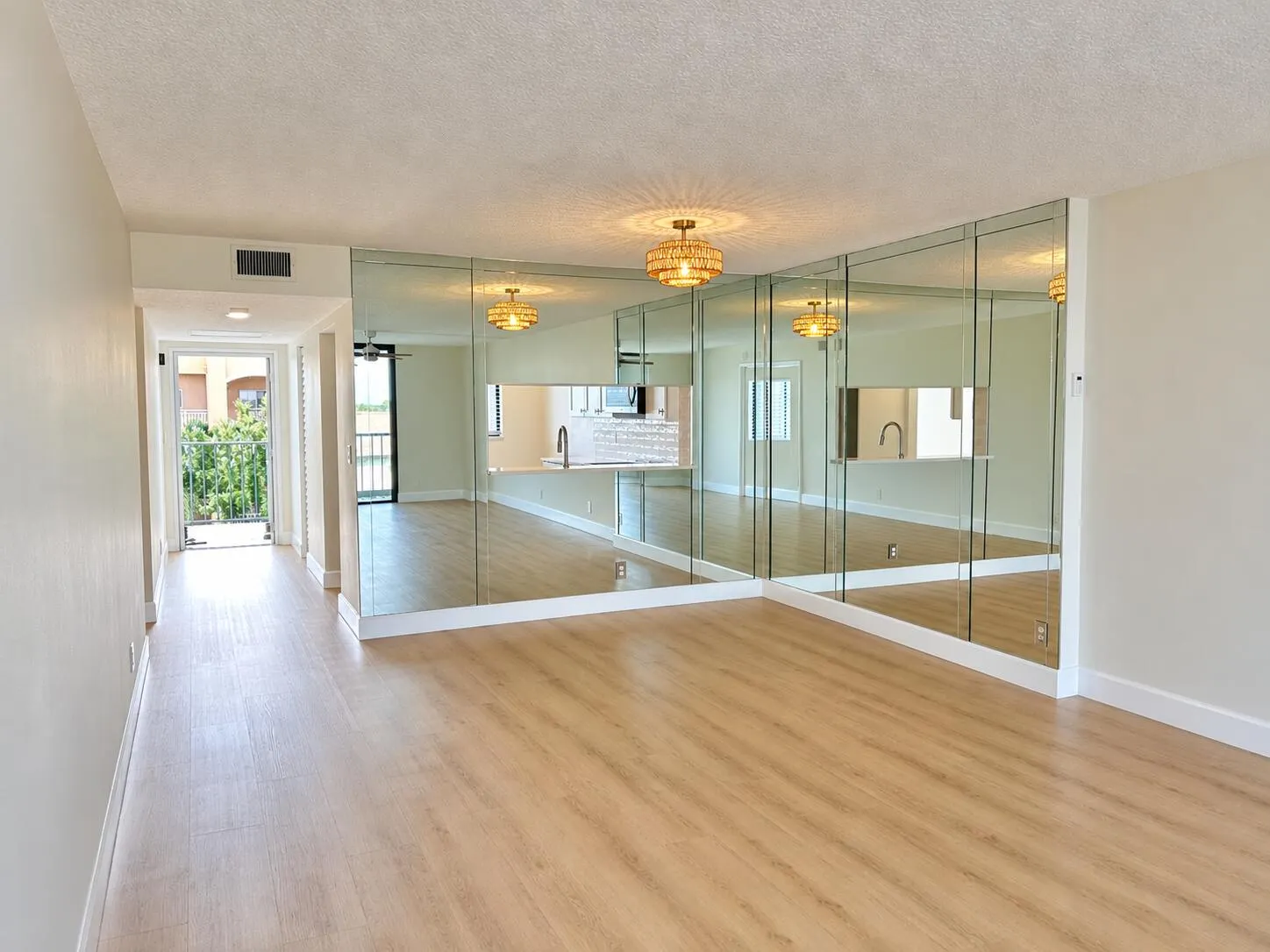 4725 LUCERNE LAKES Boulevard E #413